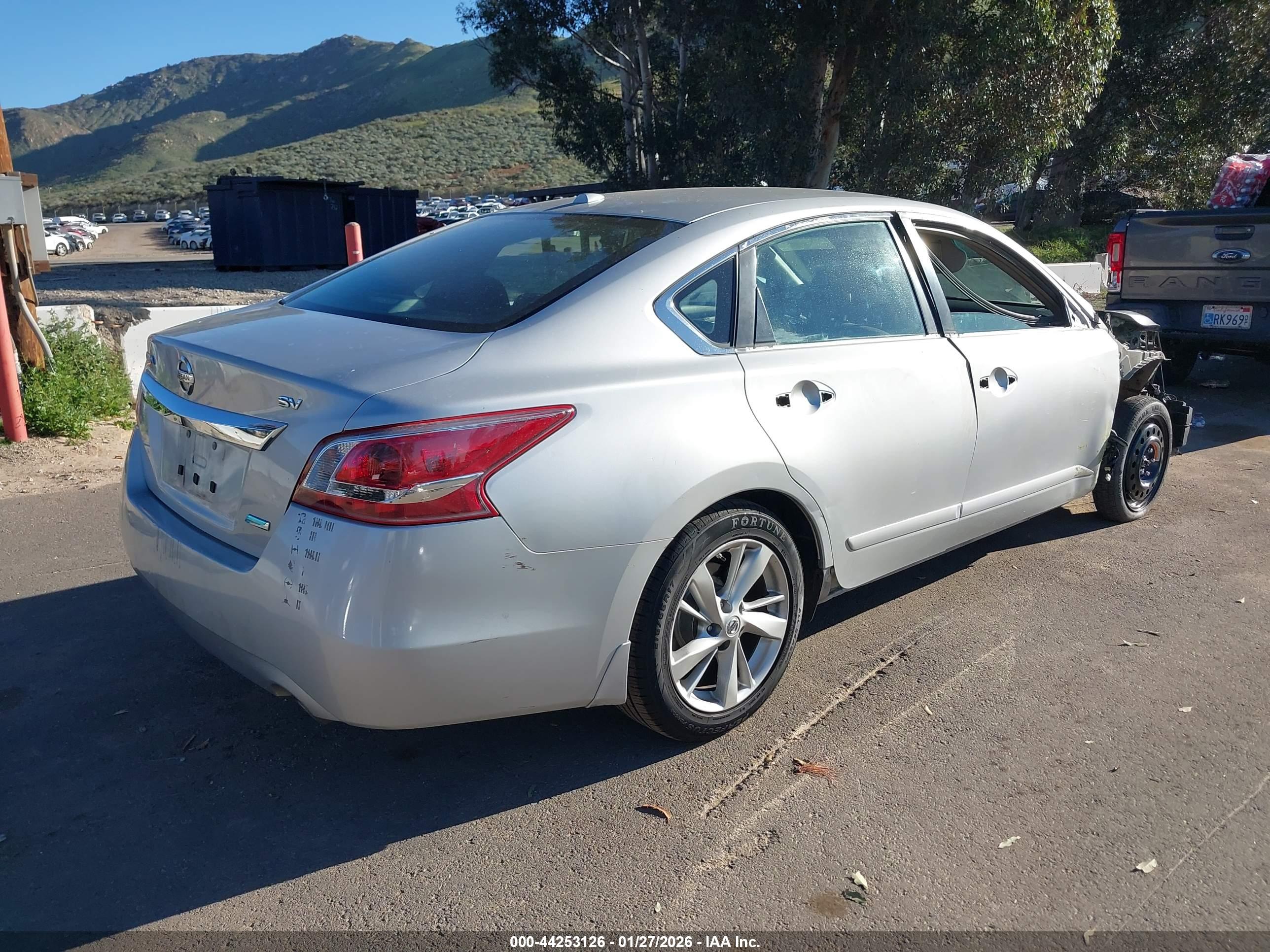 NISSAN ALTIMA image 4