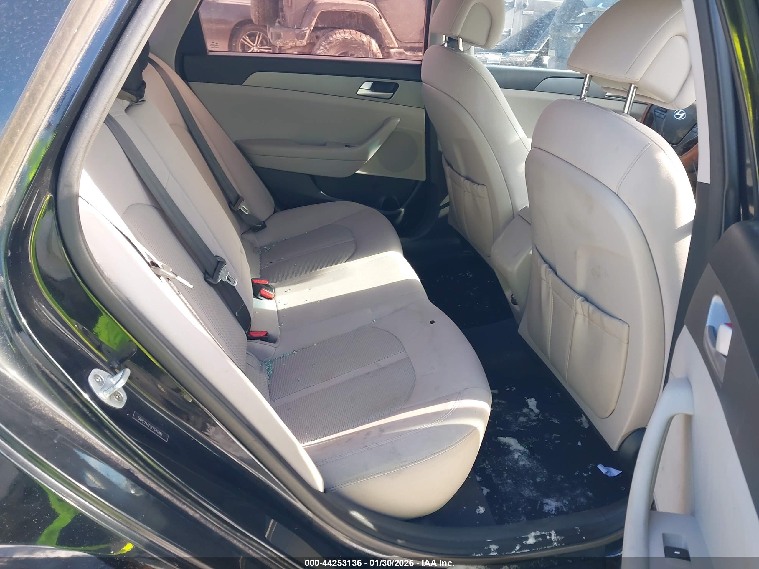 HYUNDAI SONATA image 8
