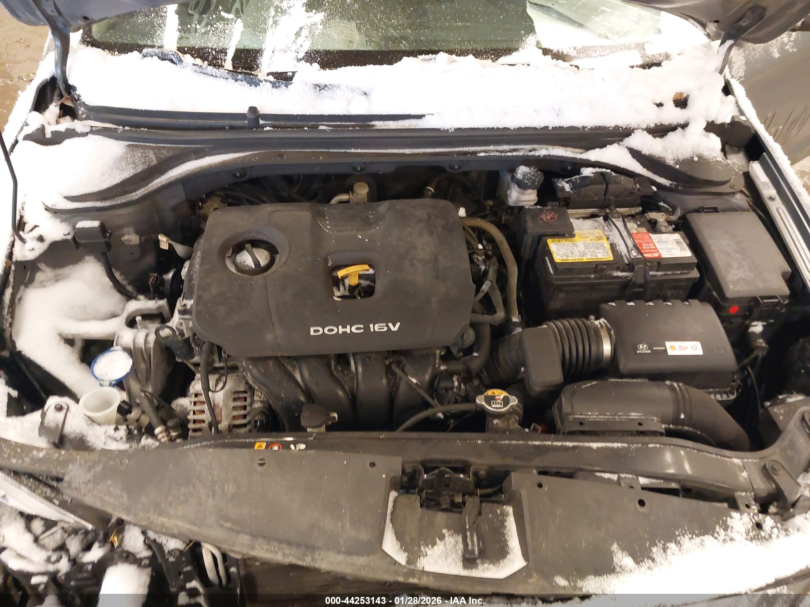 HYUNDAI ELANTRA image 10