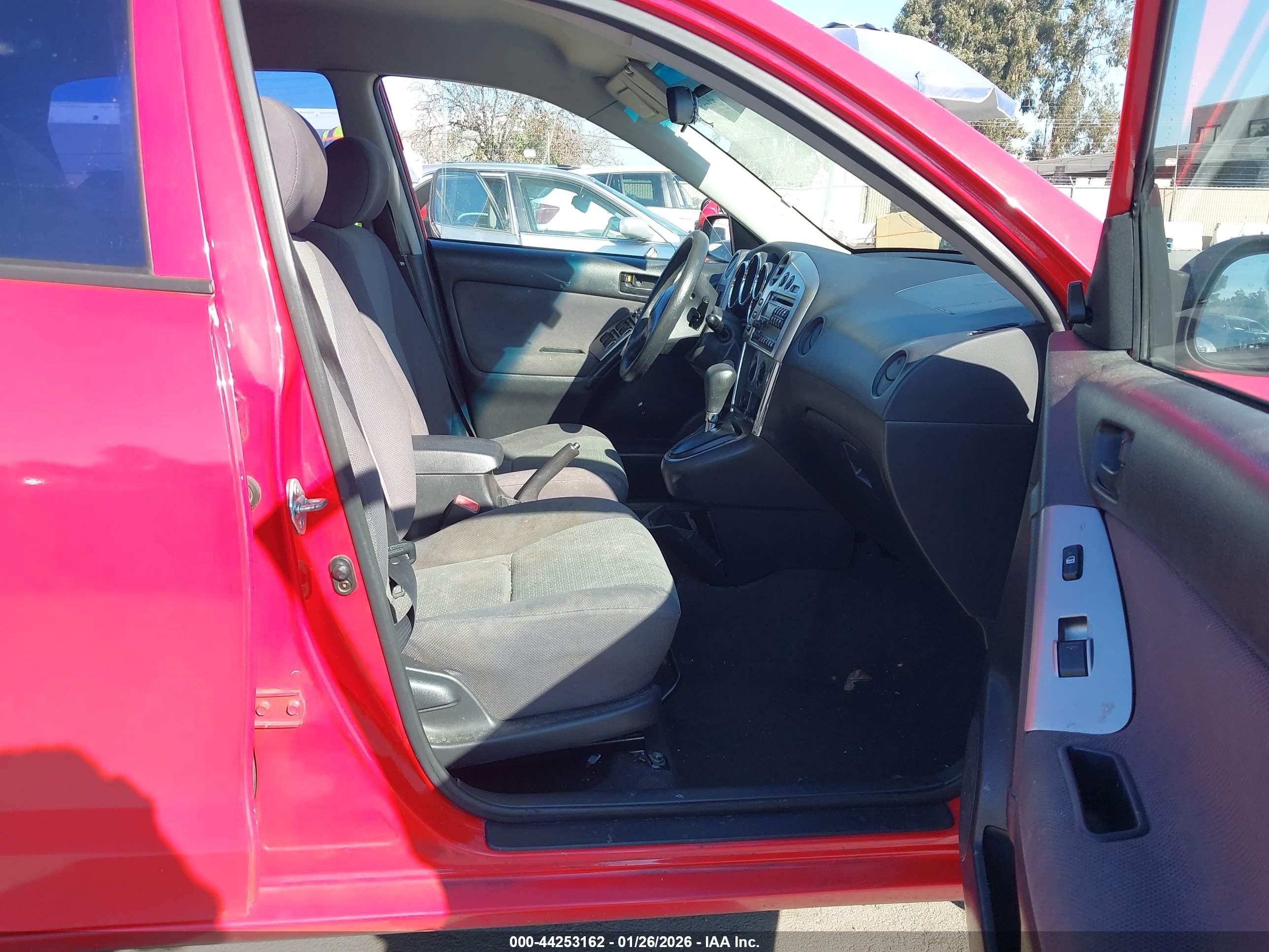 TOYOTA MATRIX image 5