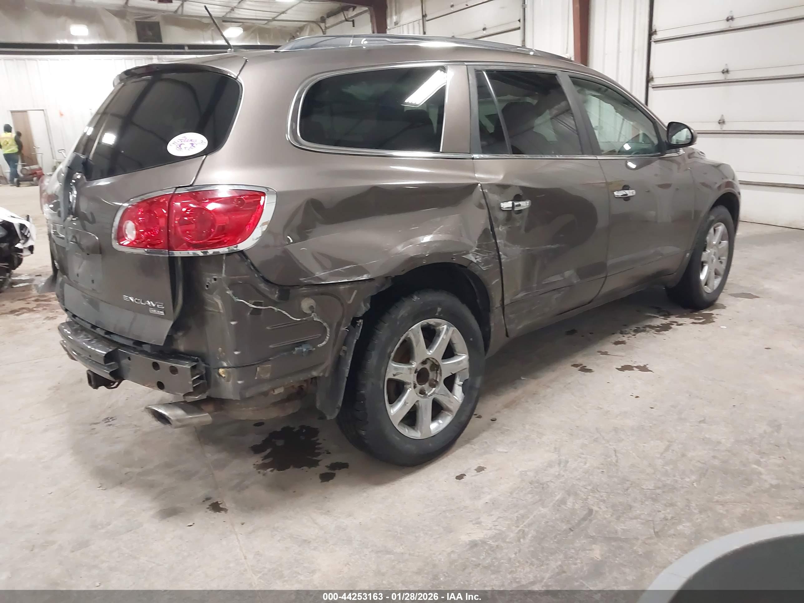 BUICK ENCLAVE image 4