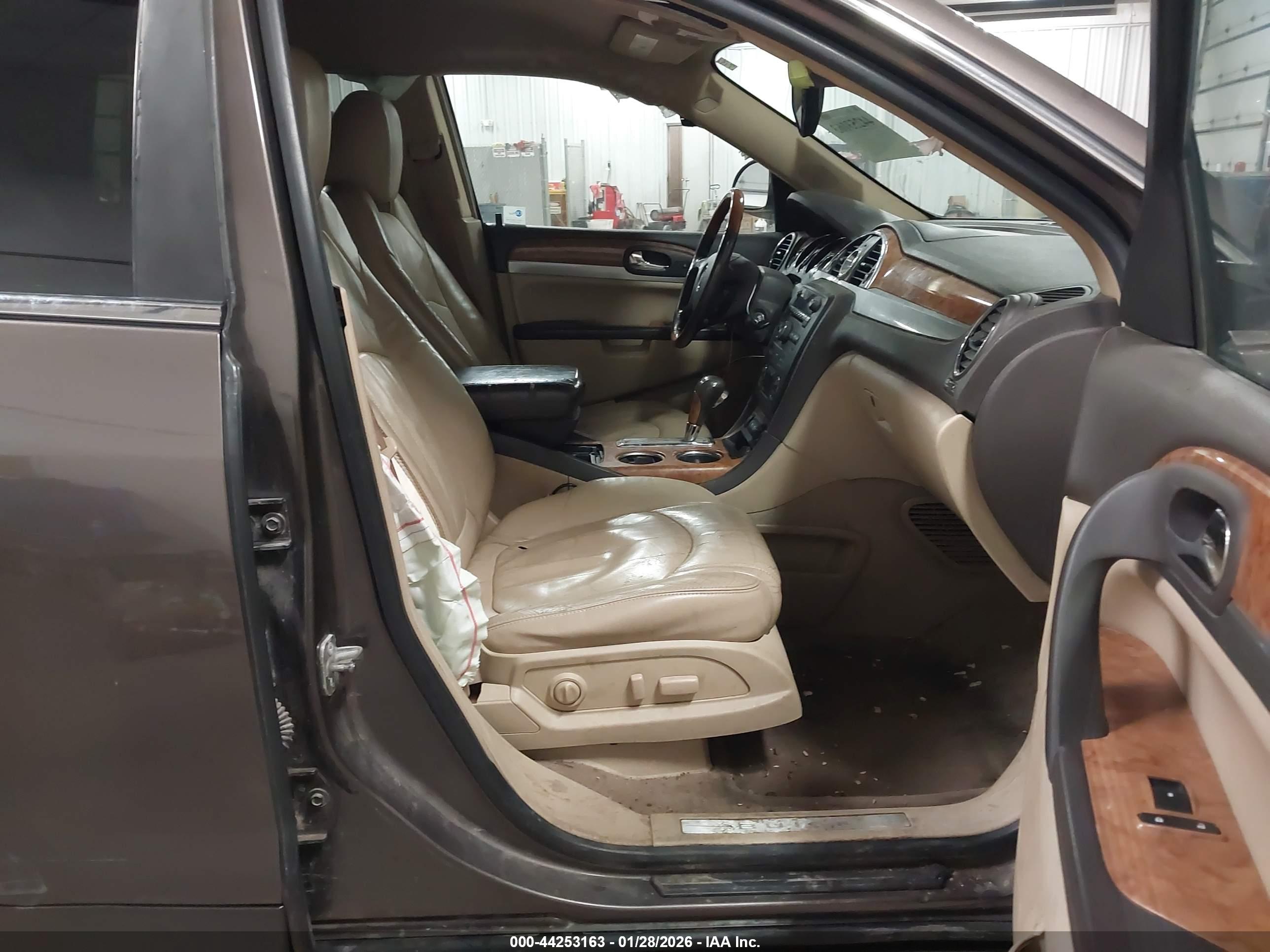 BUICK ENCLAVE image 5