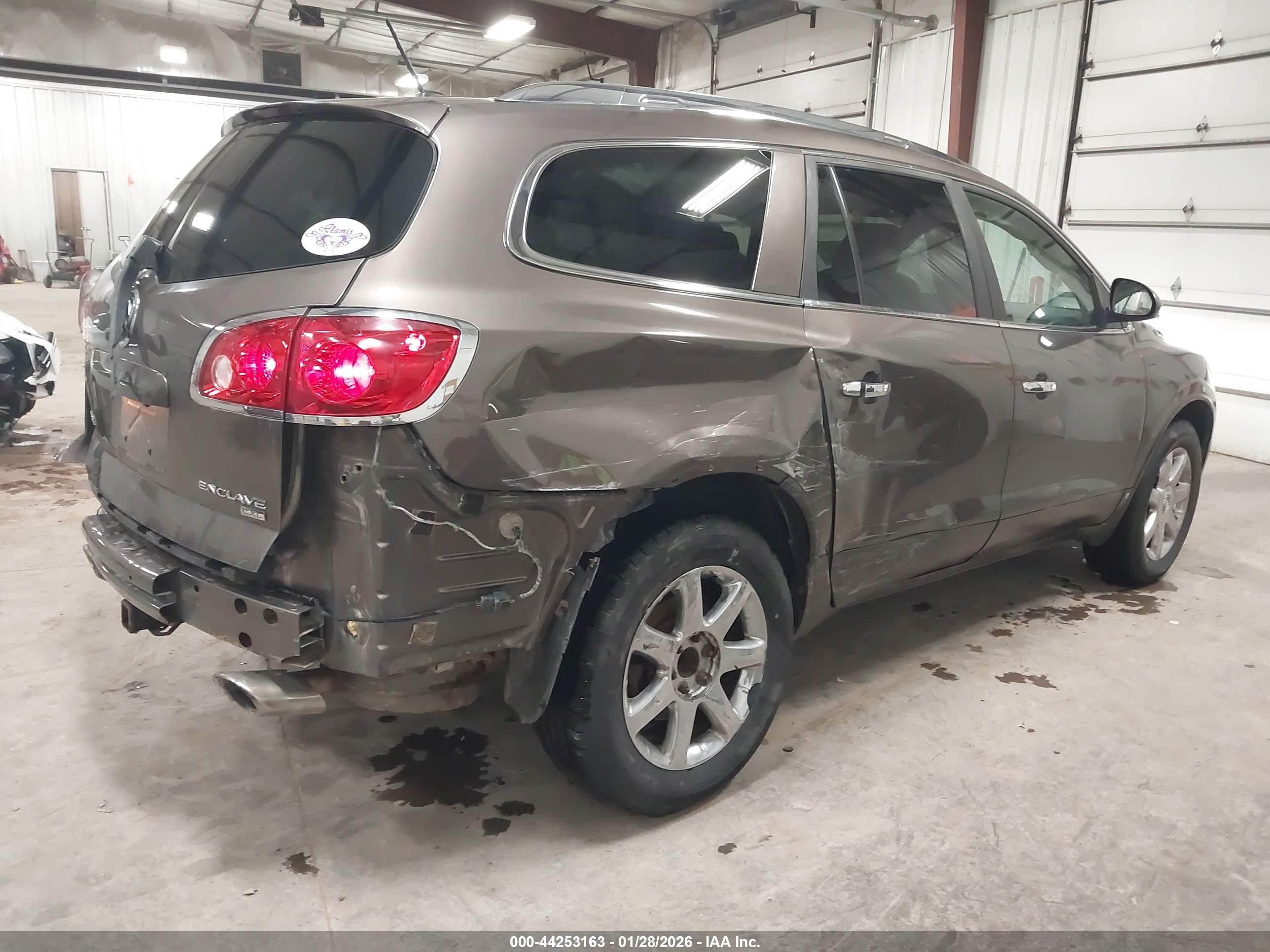 BUICK ENCLAVE image 6