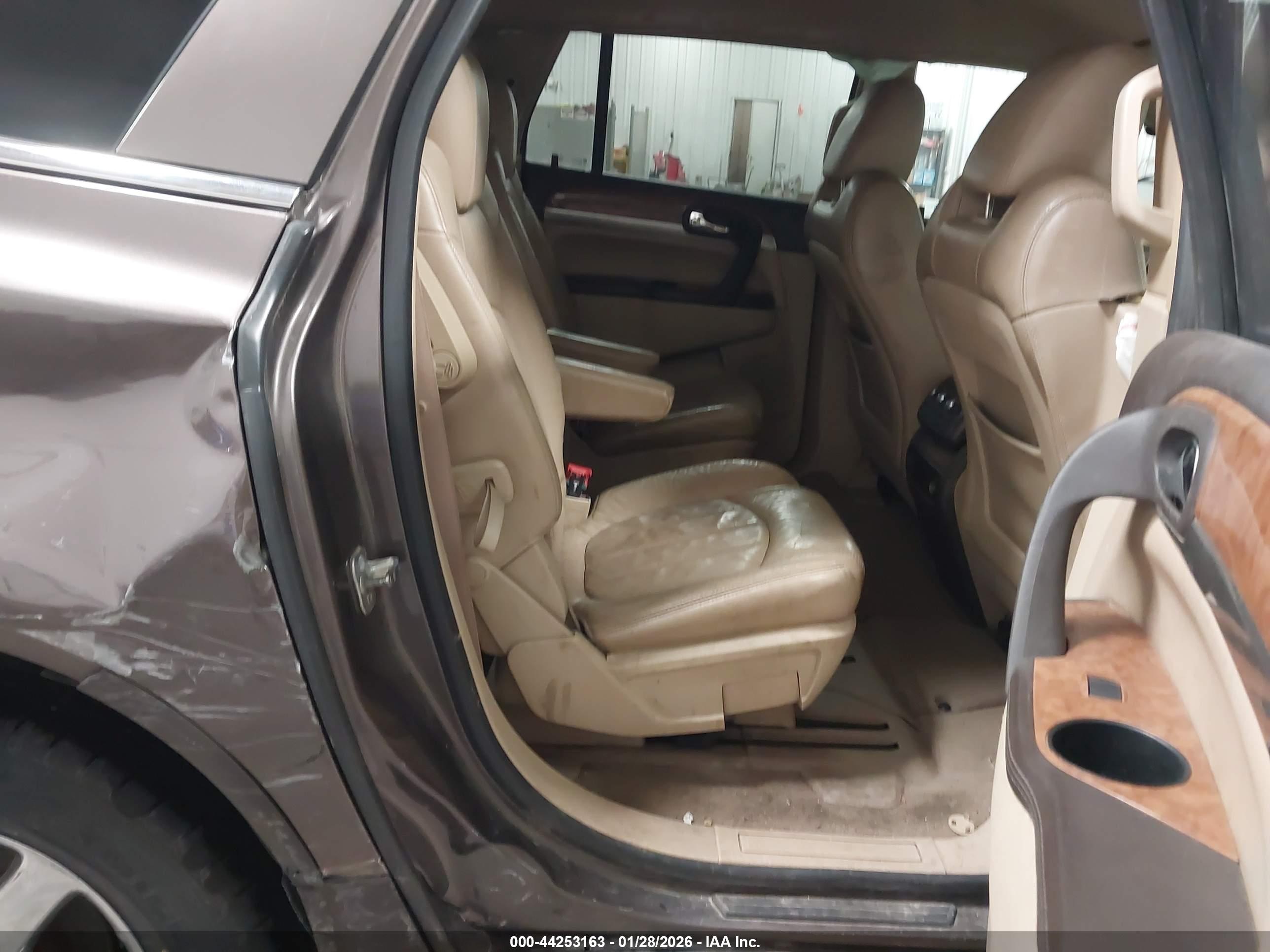 BUICK ENCLAVE image 8