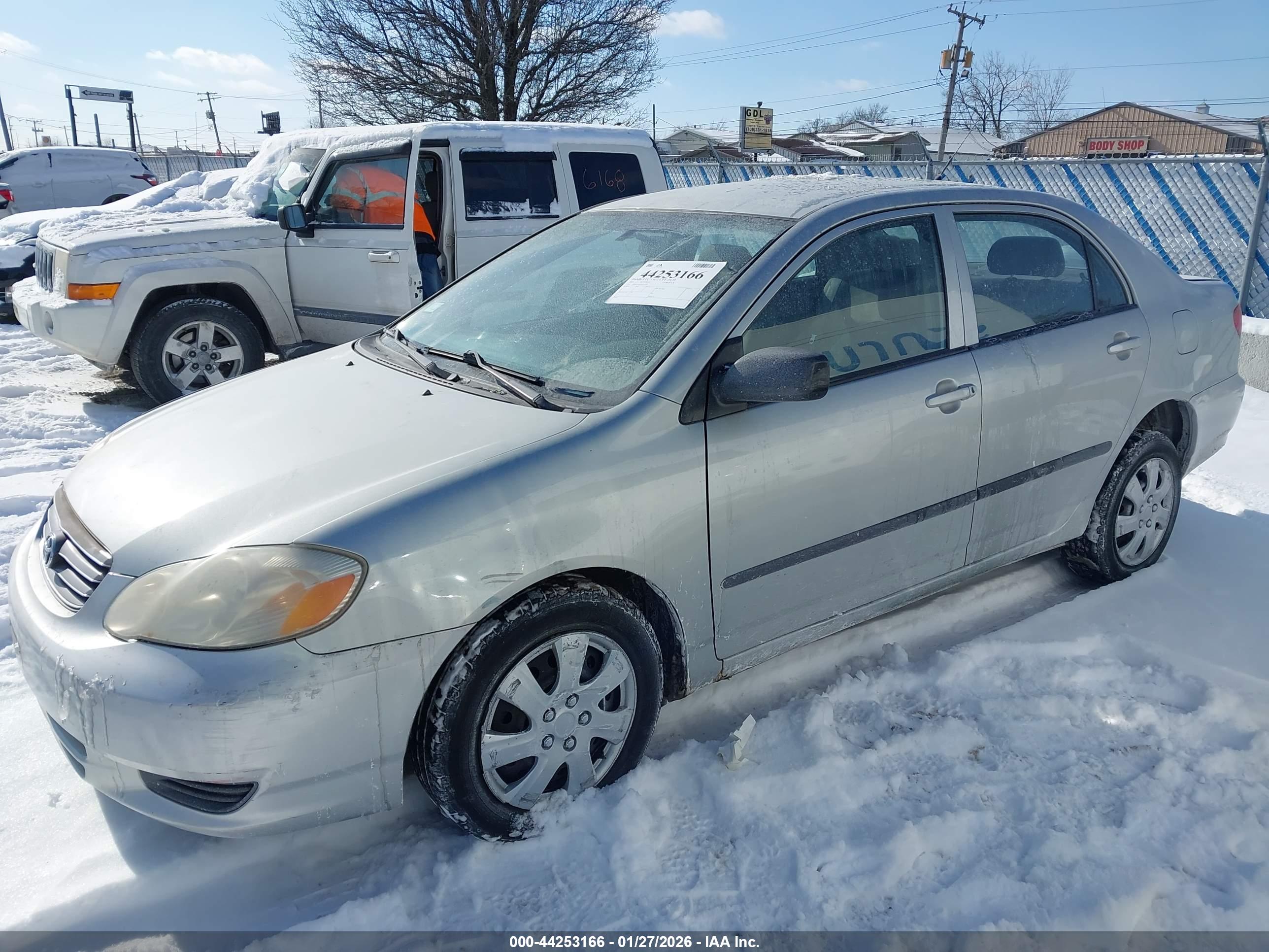 TOYOTA COROLLA image 2