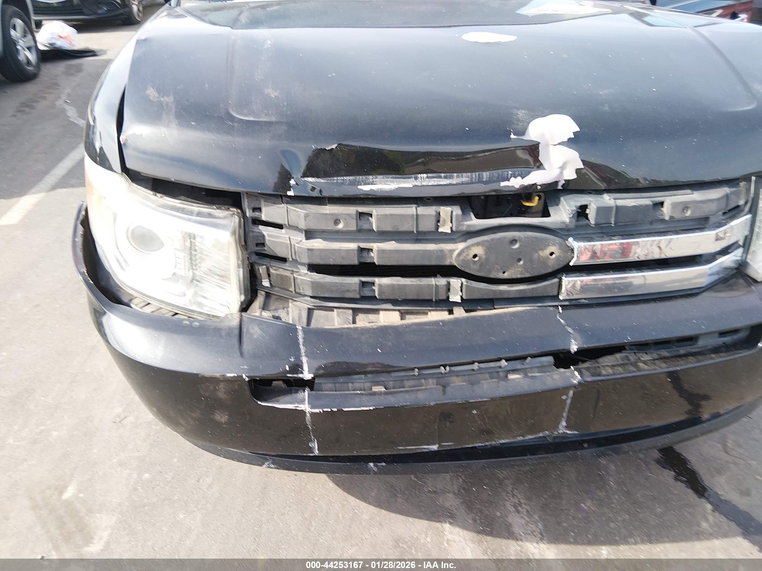 FORD FLEX image 6