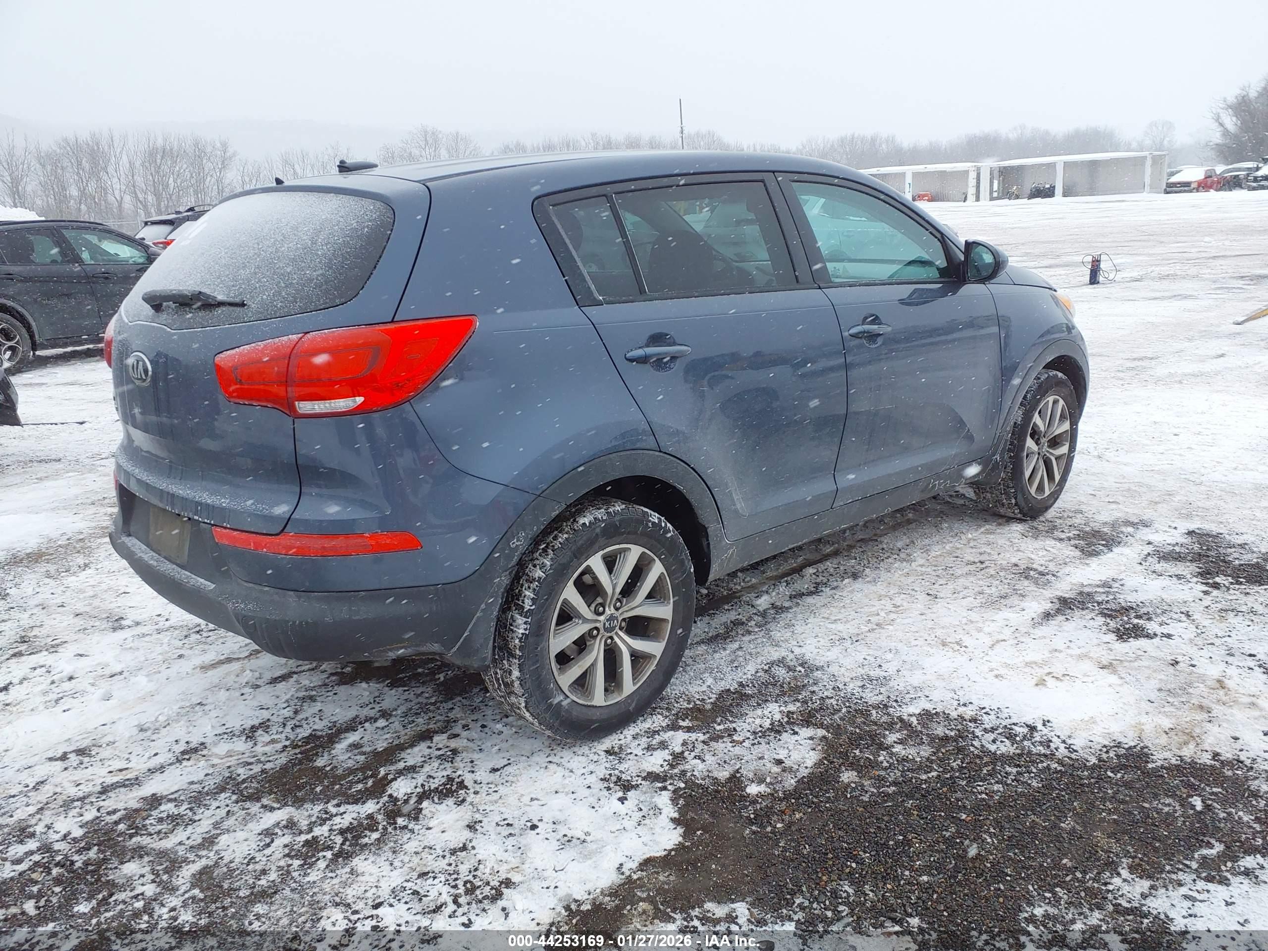 KIA SPORTAGE image 4