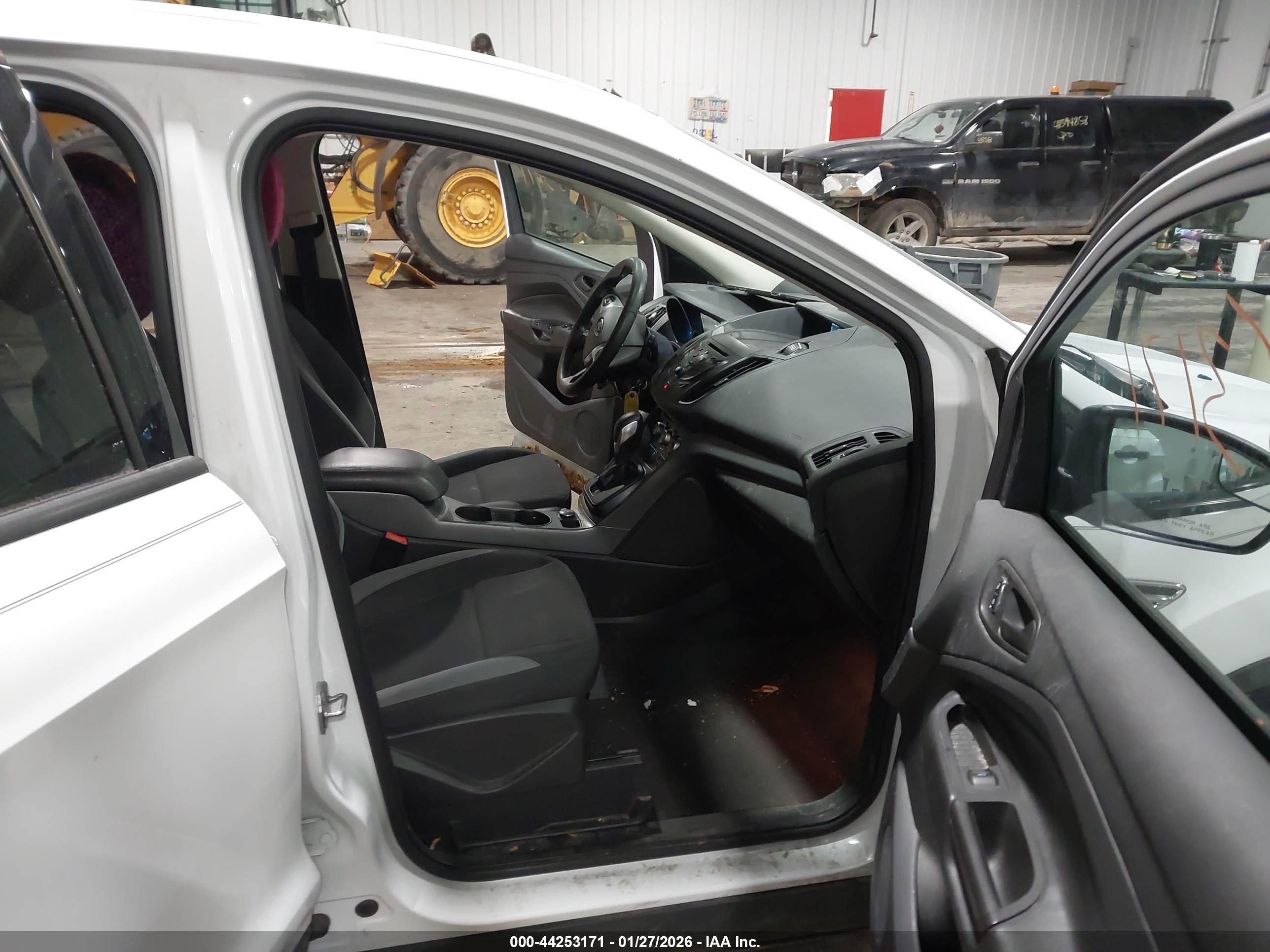 FORD ESCAPE image 5