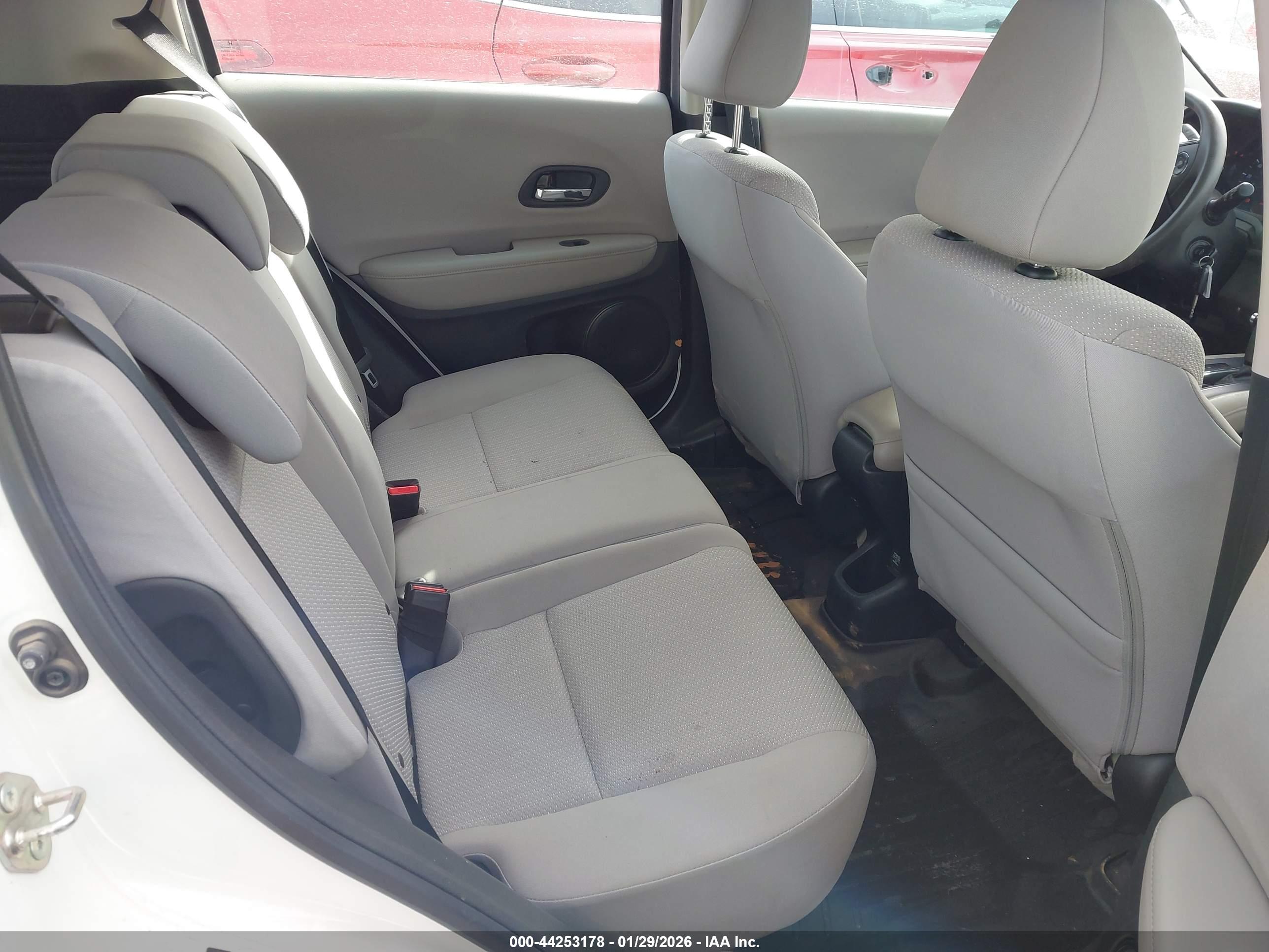 HONDA HR-V image 8