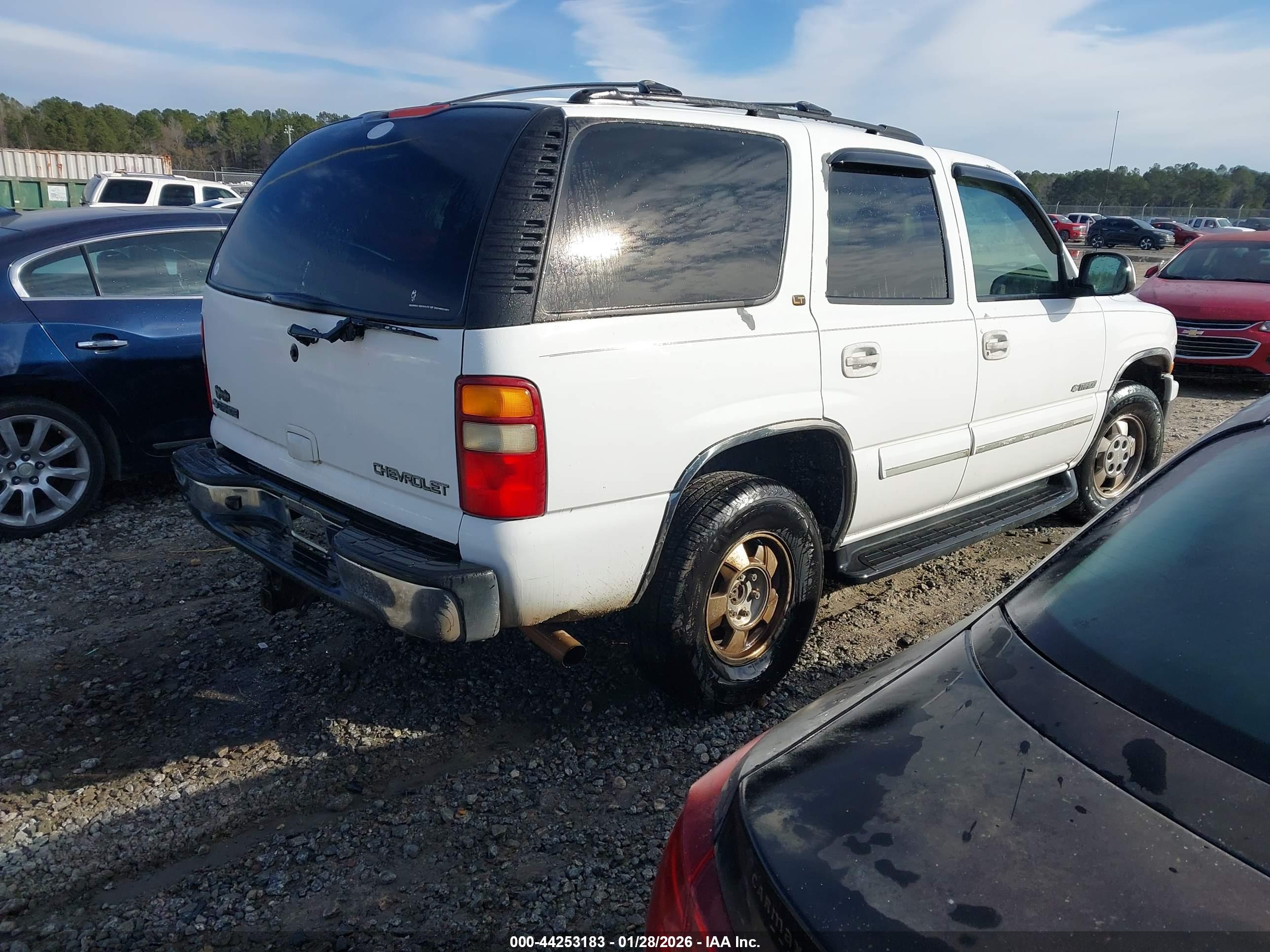 CHEVROLET TAHOE image 4