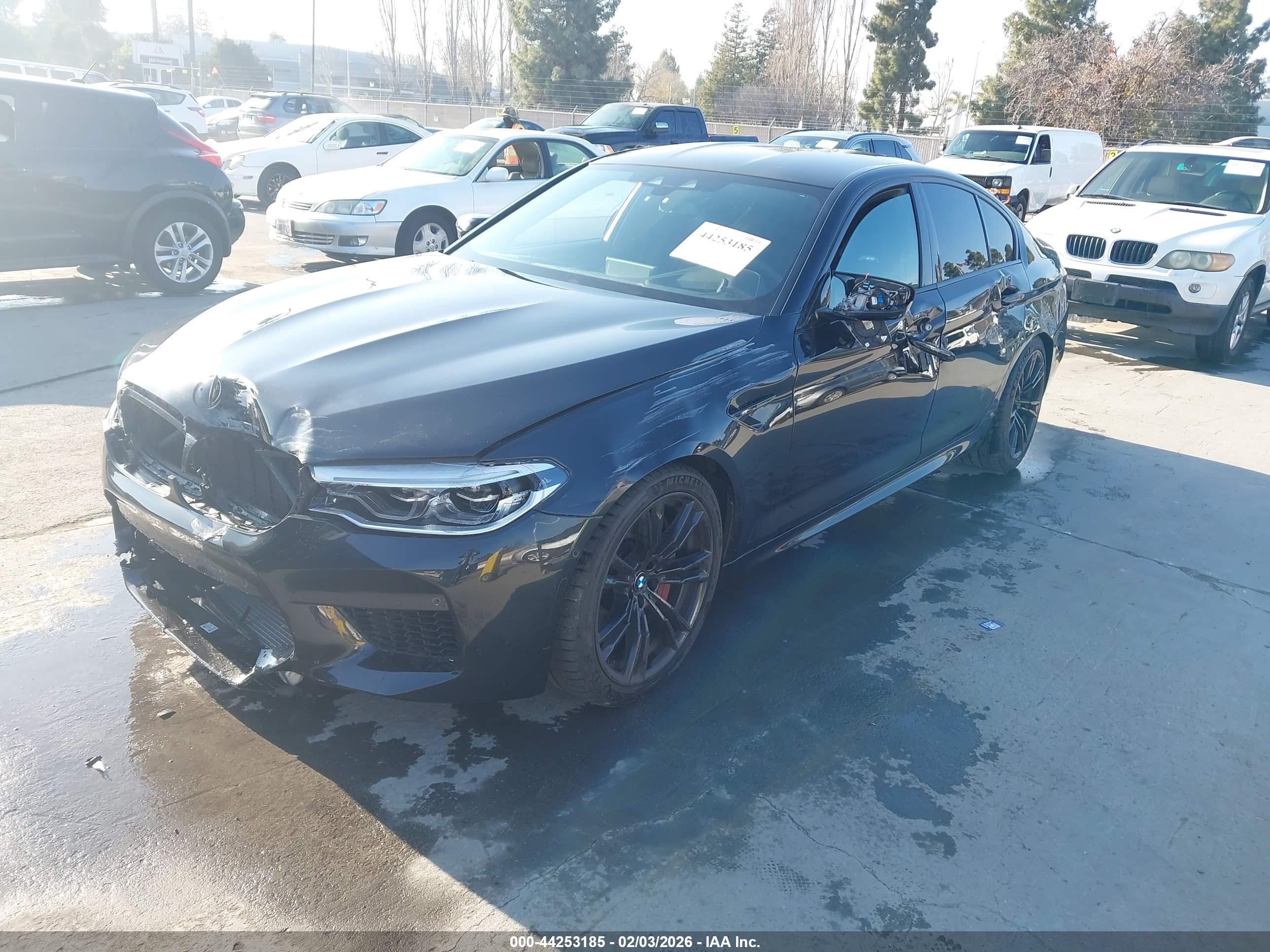 BMW M5 image 2