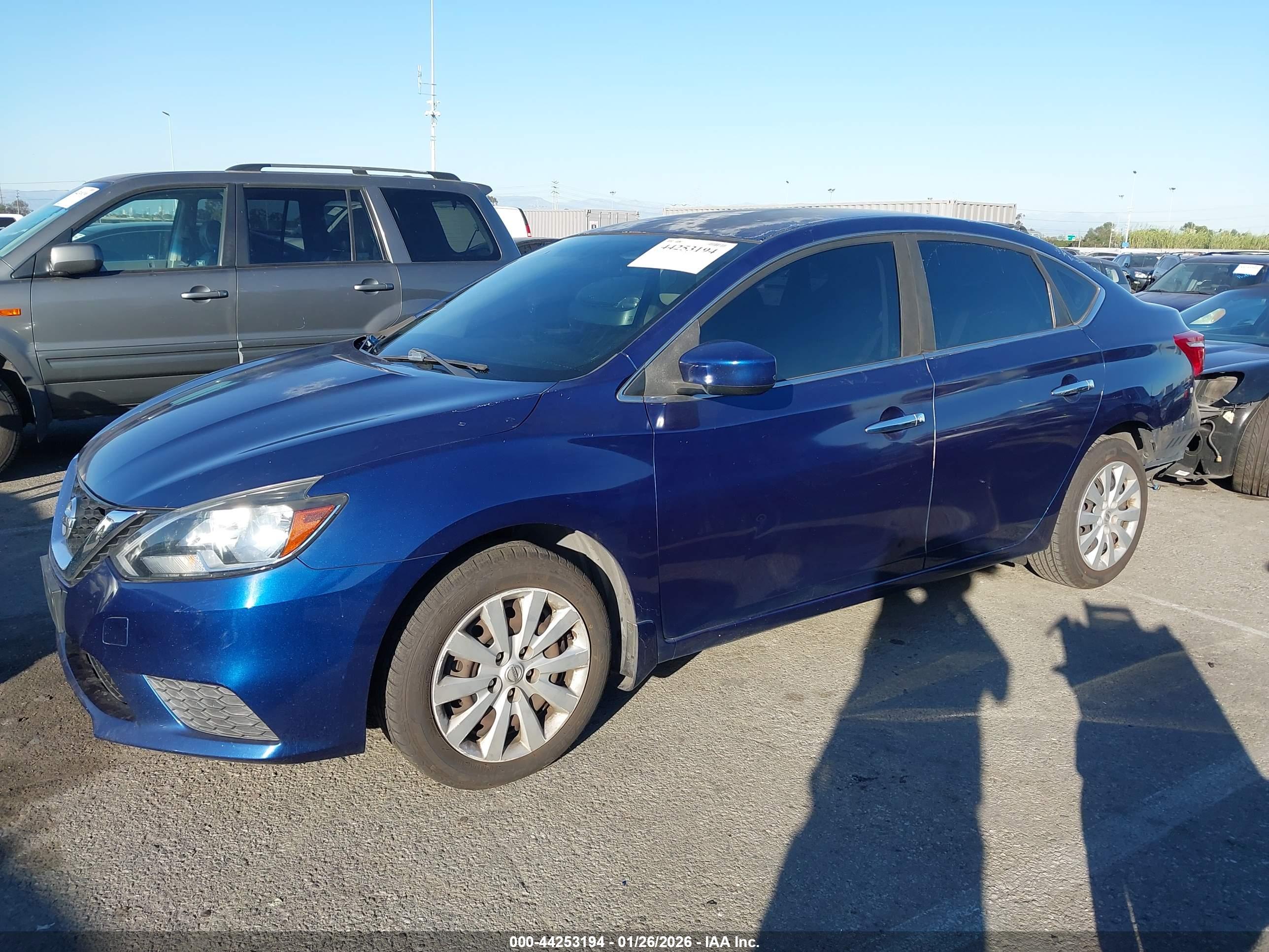 NISSAN SENTRA image 2