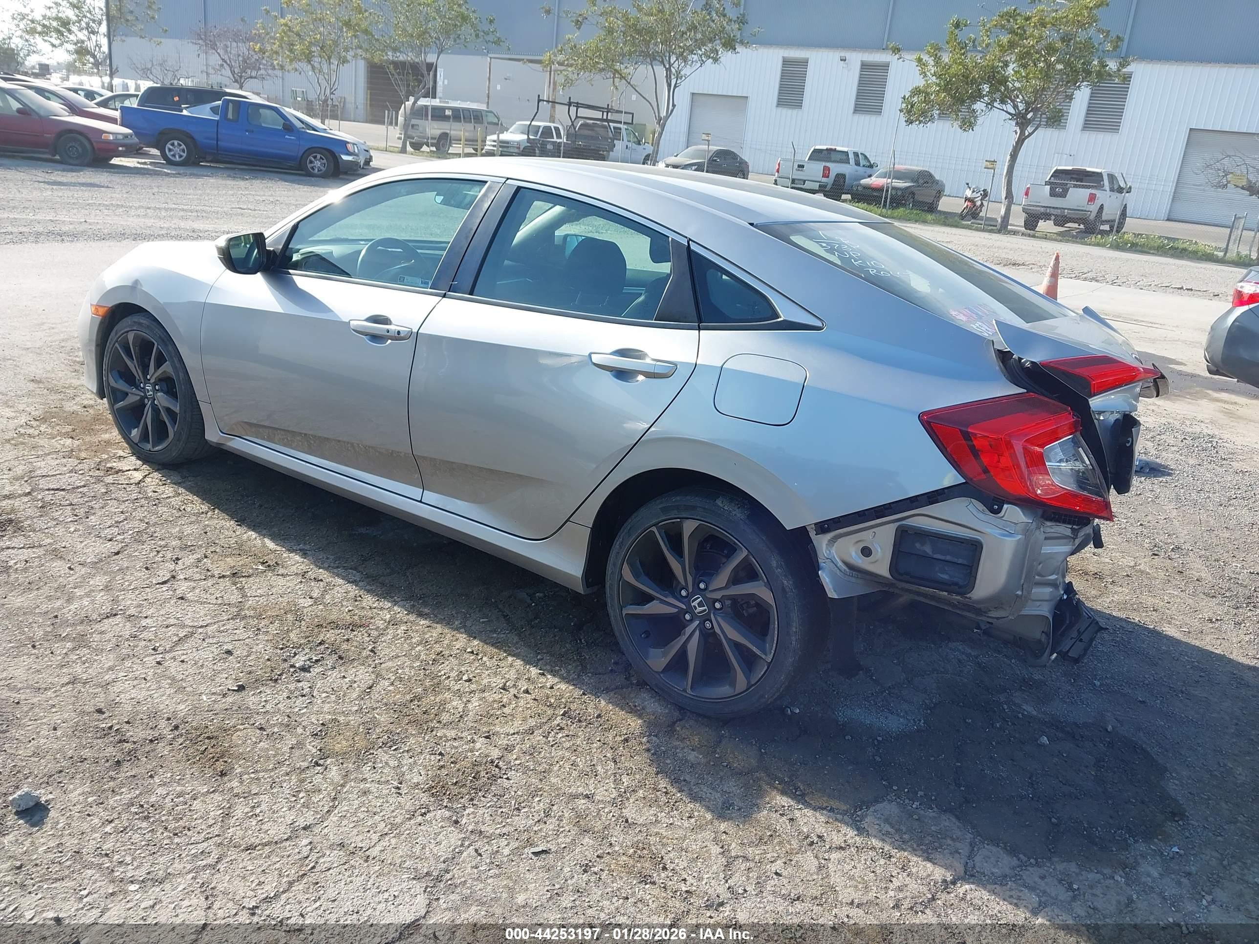 HONDA CIVIC image 3