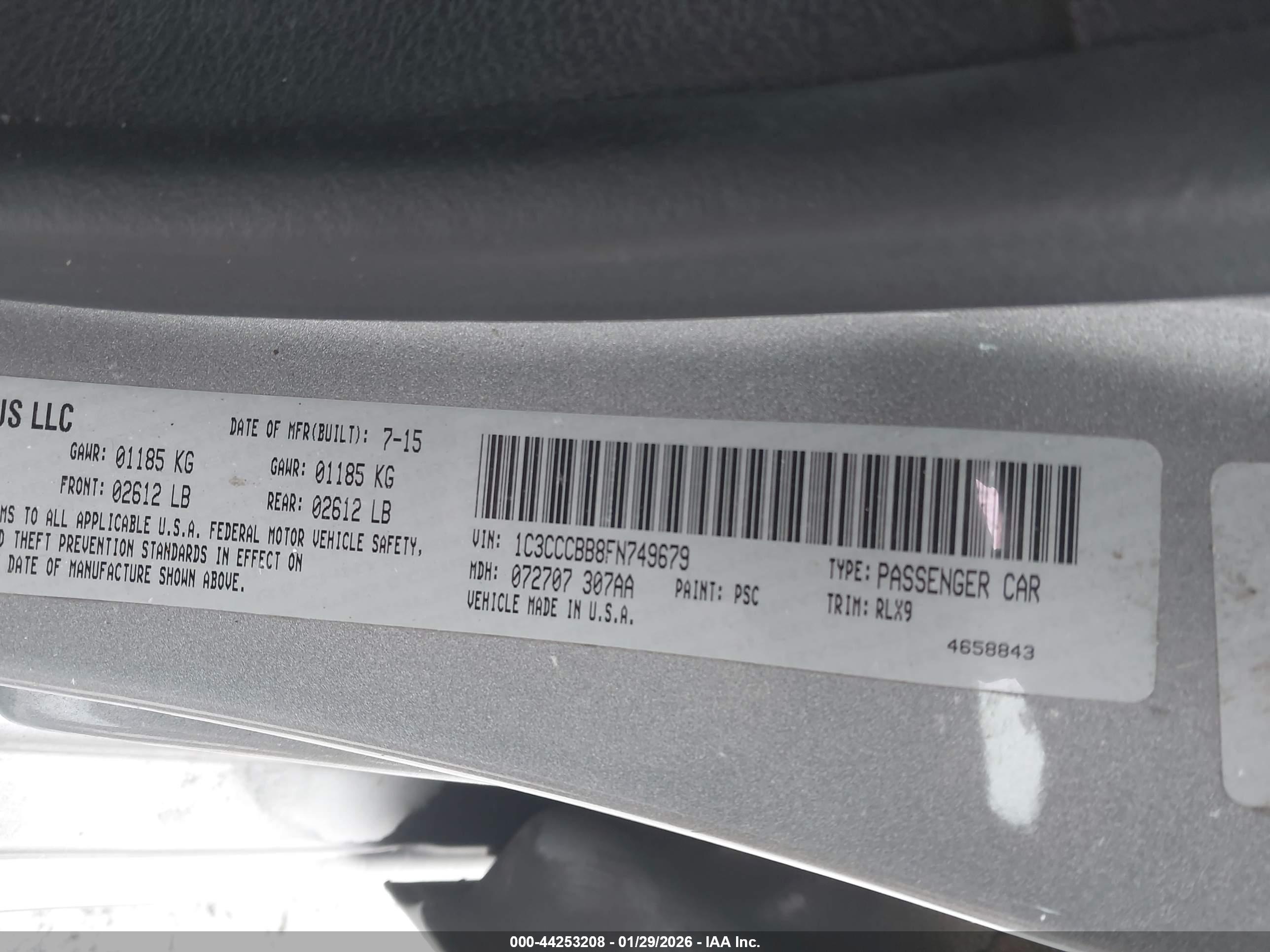 CHRYSLER 200 image 9