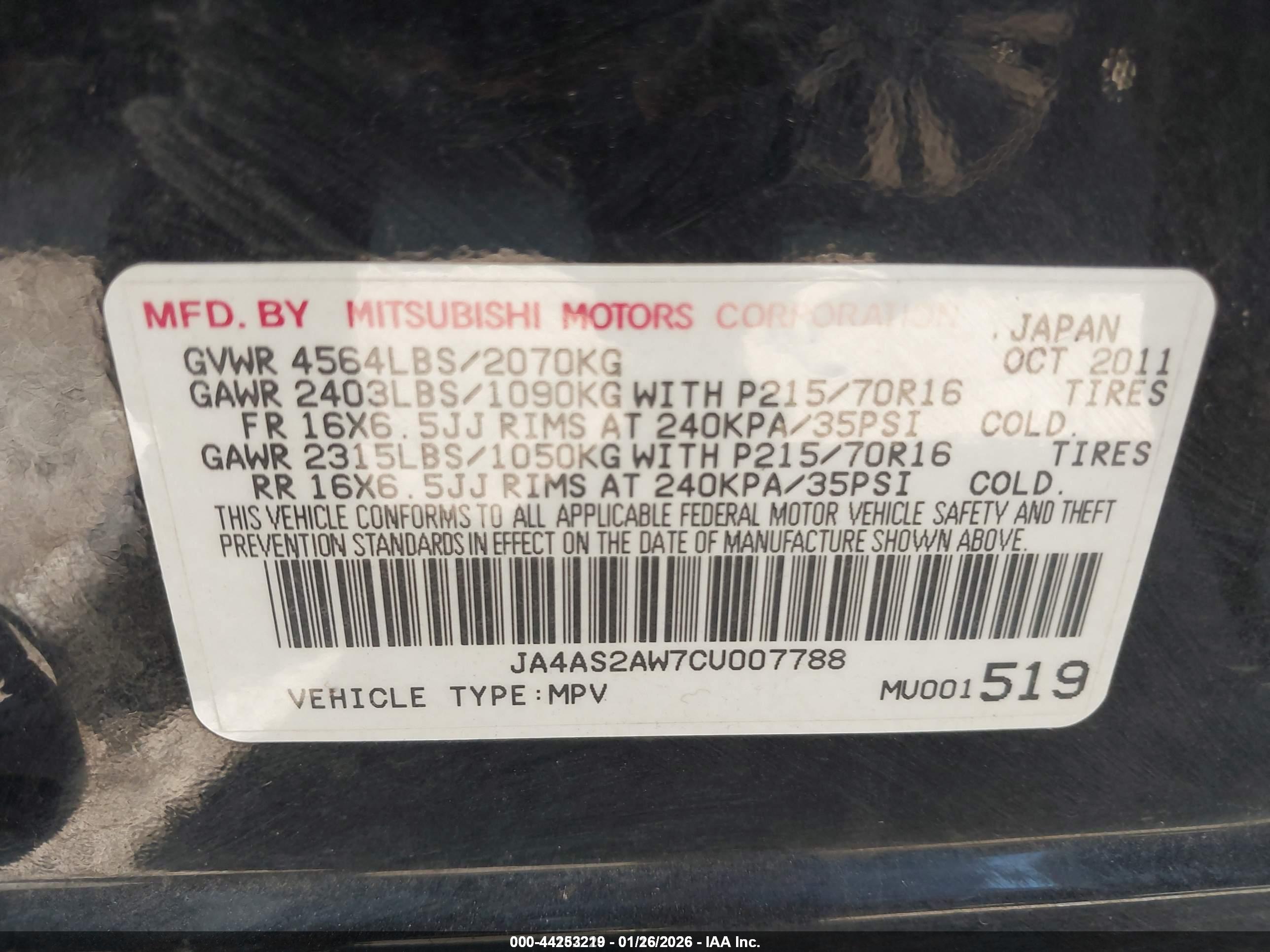 MITSUBISHI OUTLANDER image 9