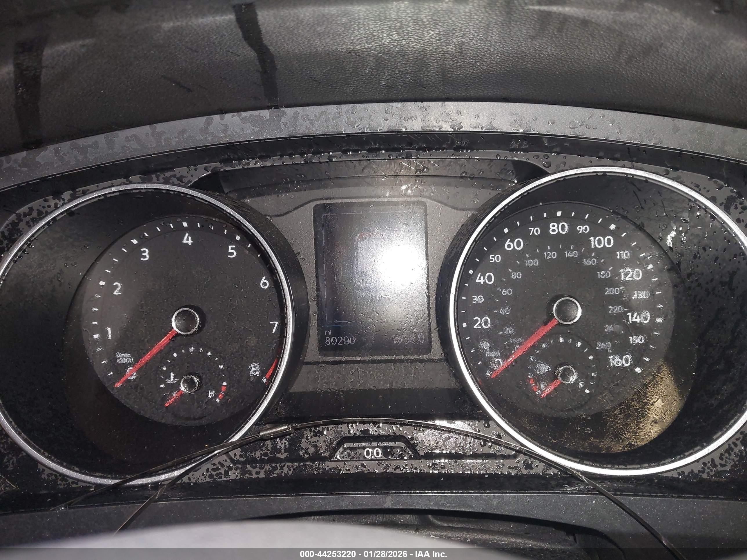 VOLKSWAGEN TIGUAN image 7