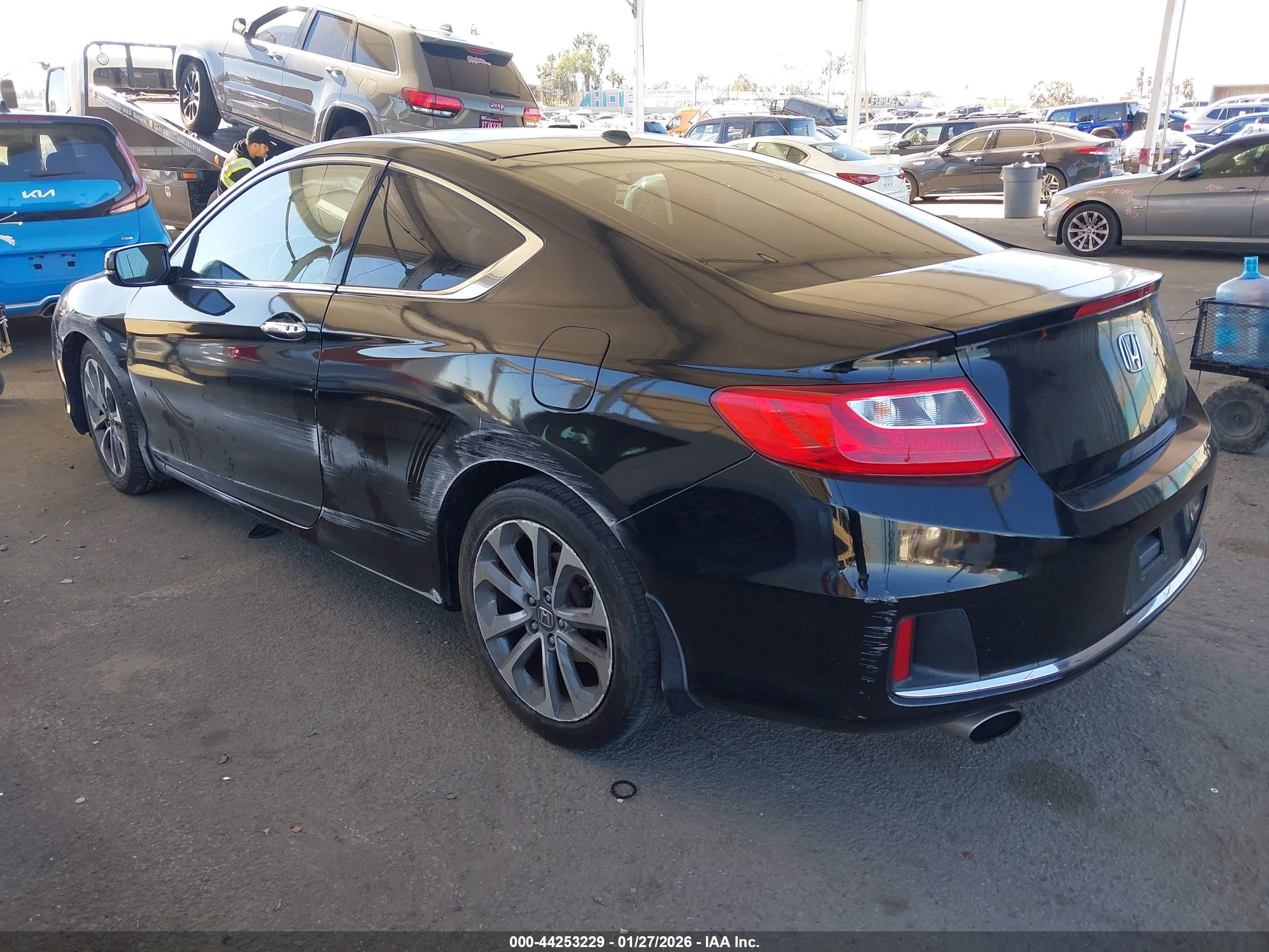 HONDA ACCORD image 3