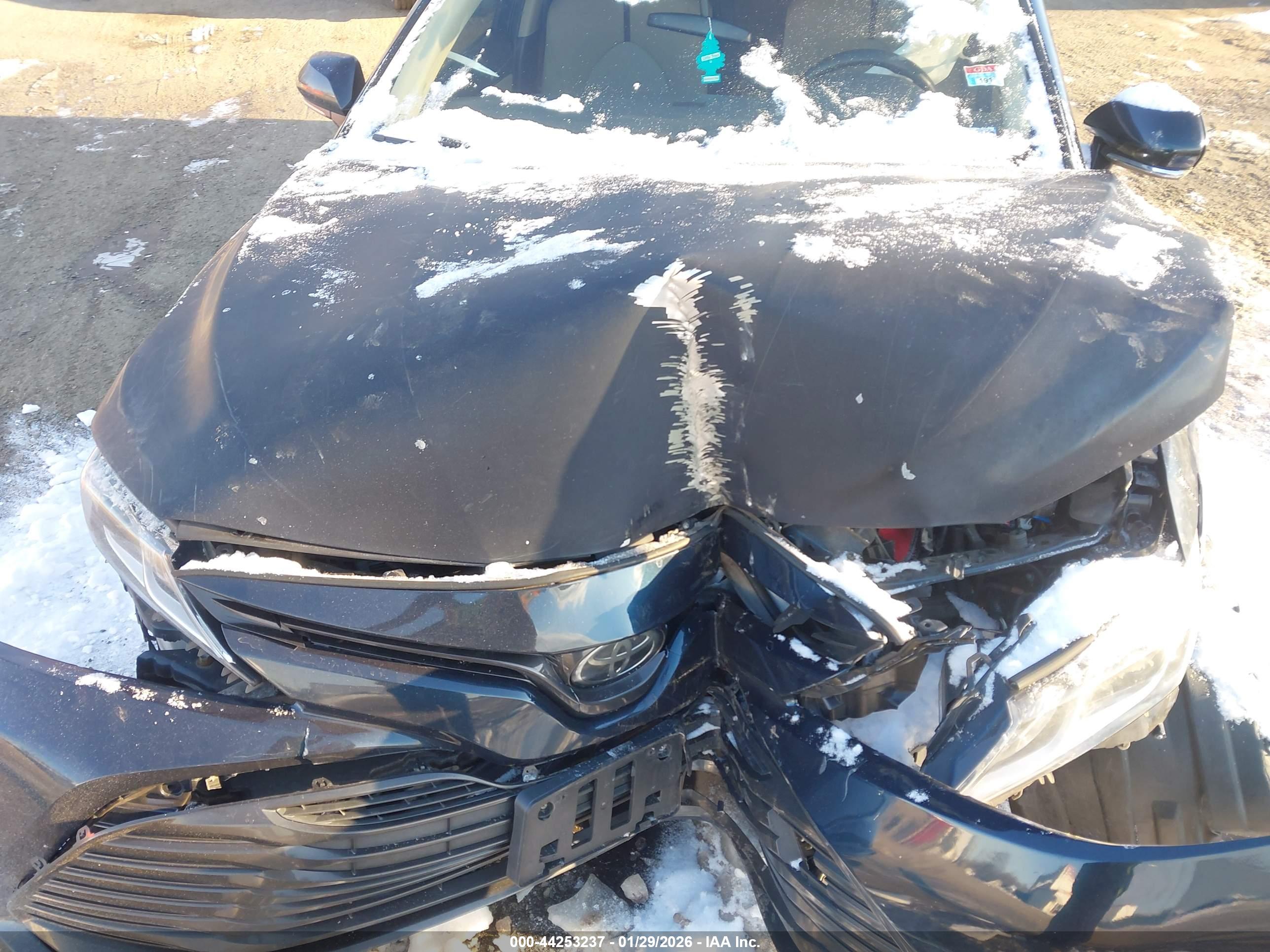 TOYOTA CAMRY image 10