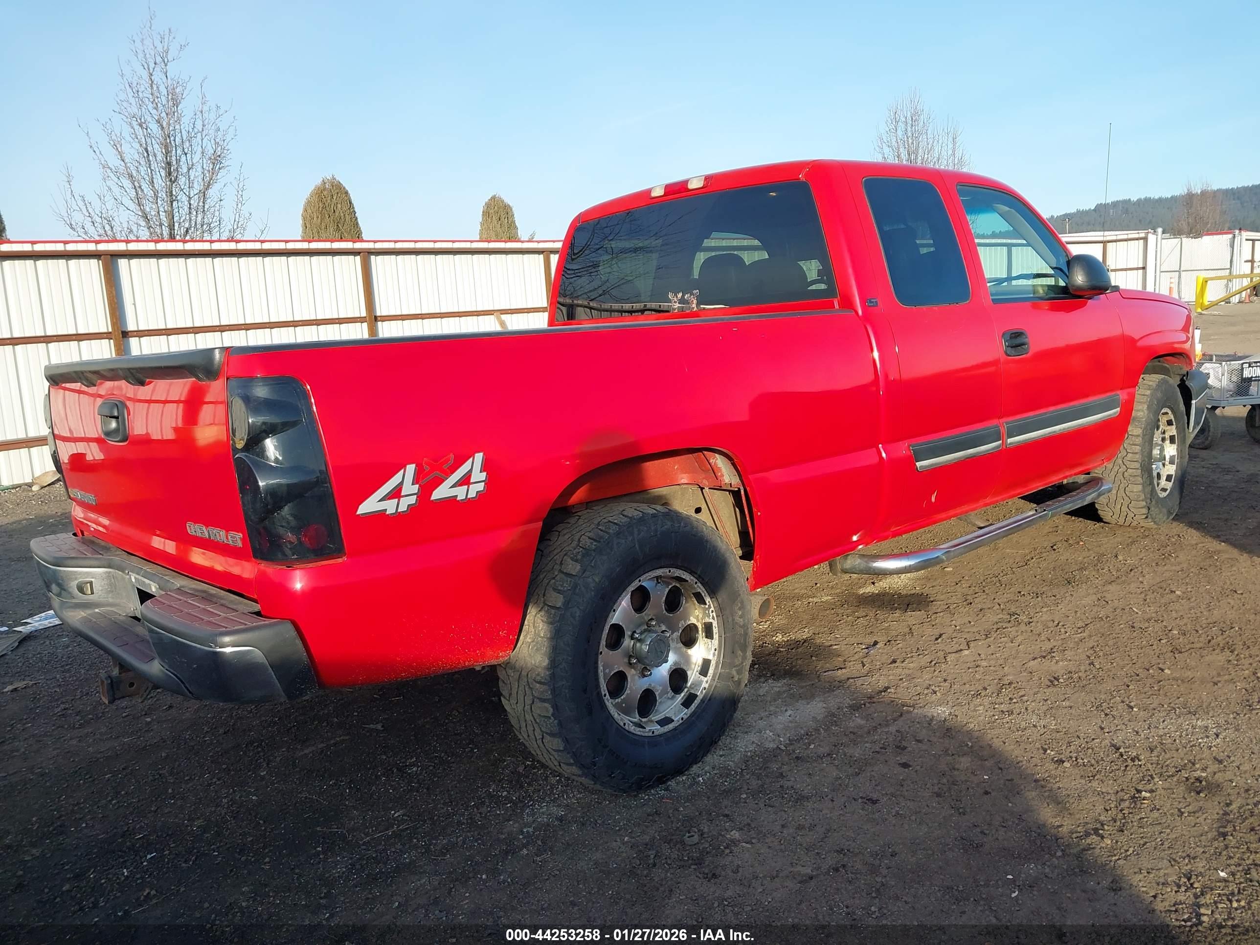 CHEVROLET SILVERADO image 4