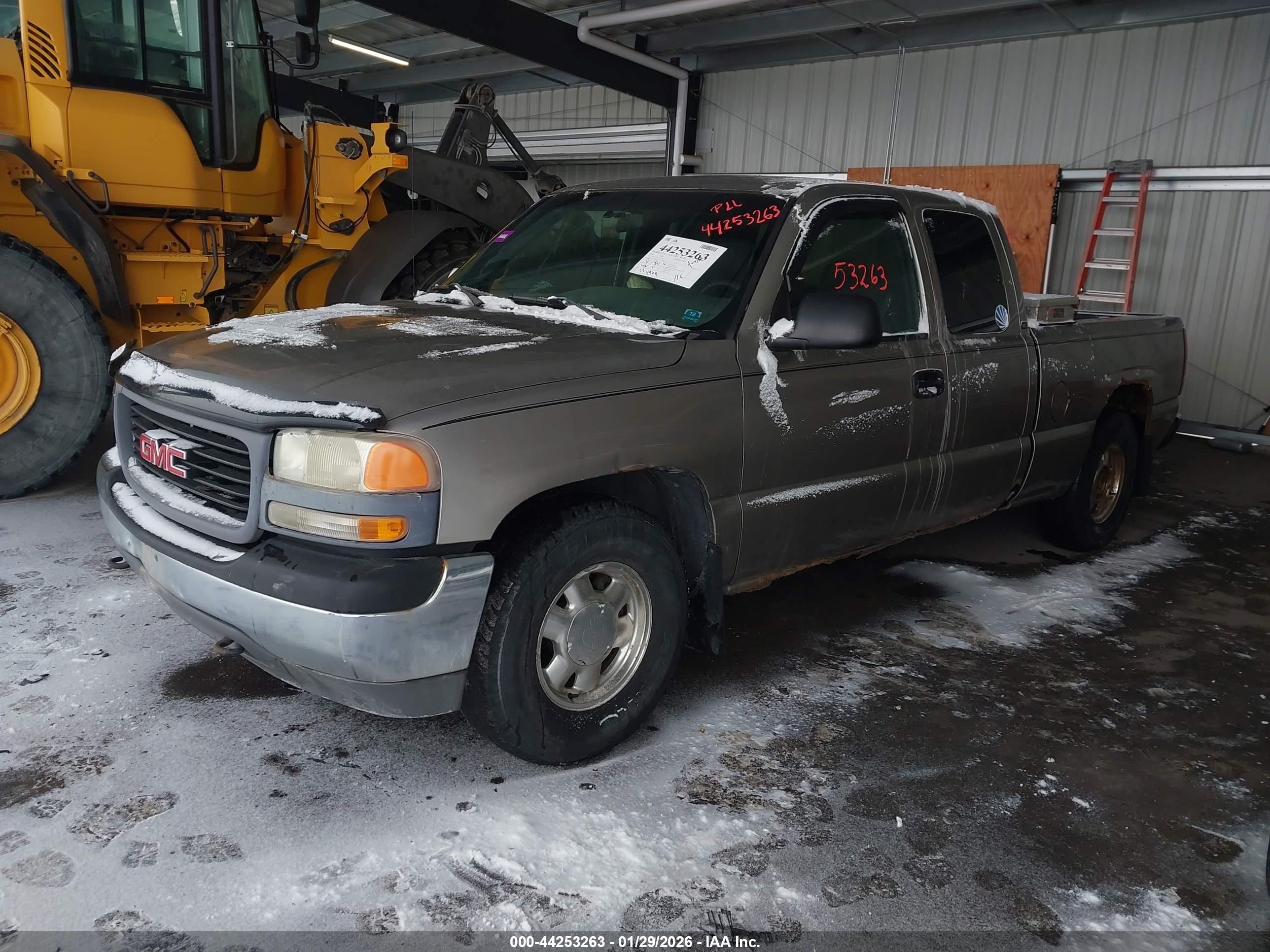 GMC SIERRA image 2