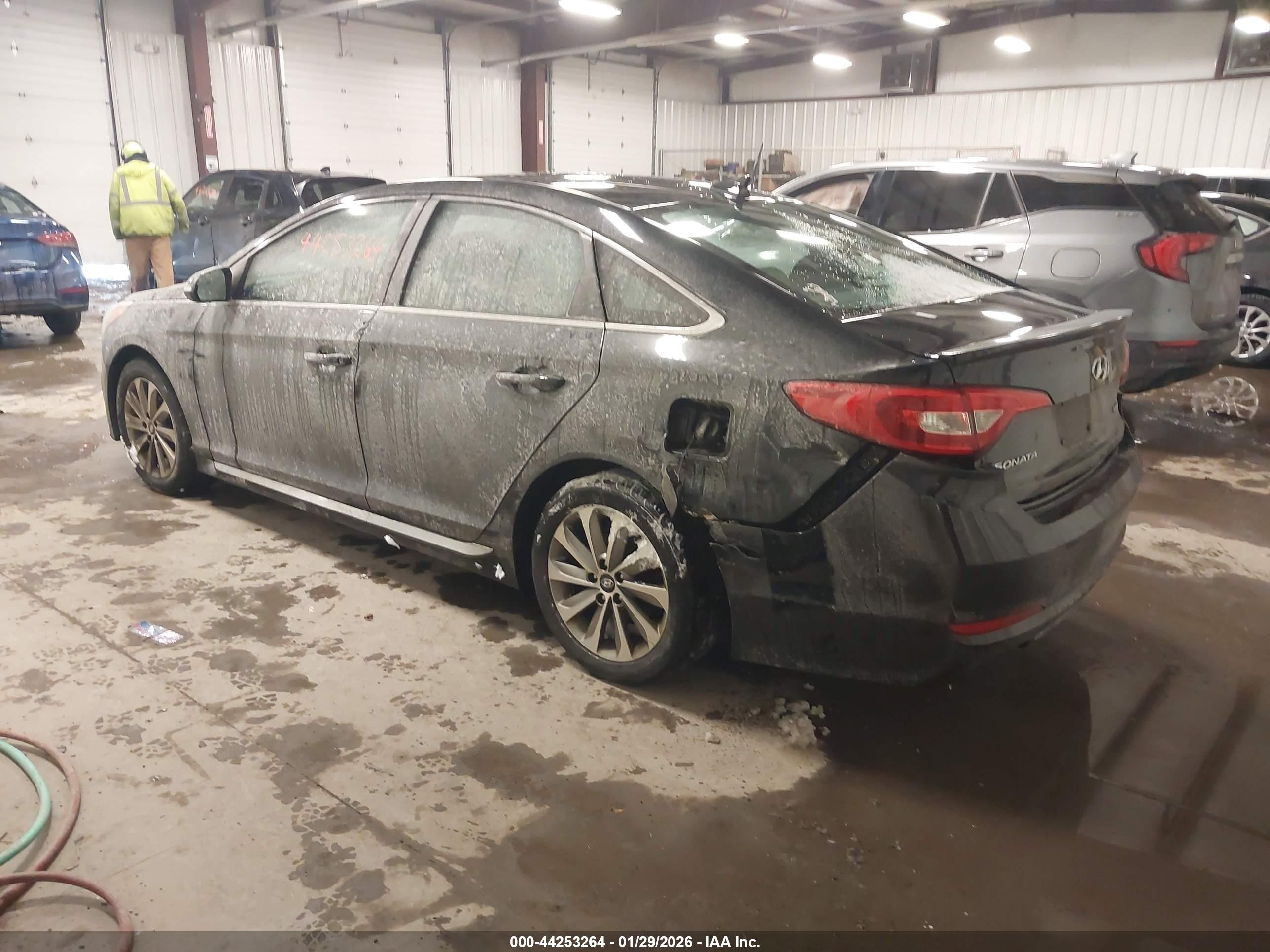 HYUNDAI SONATA image 3