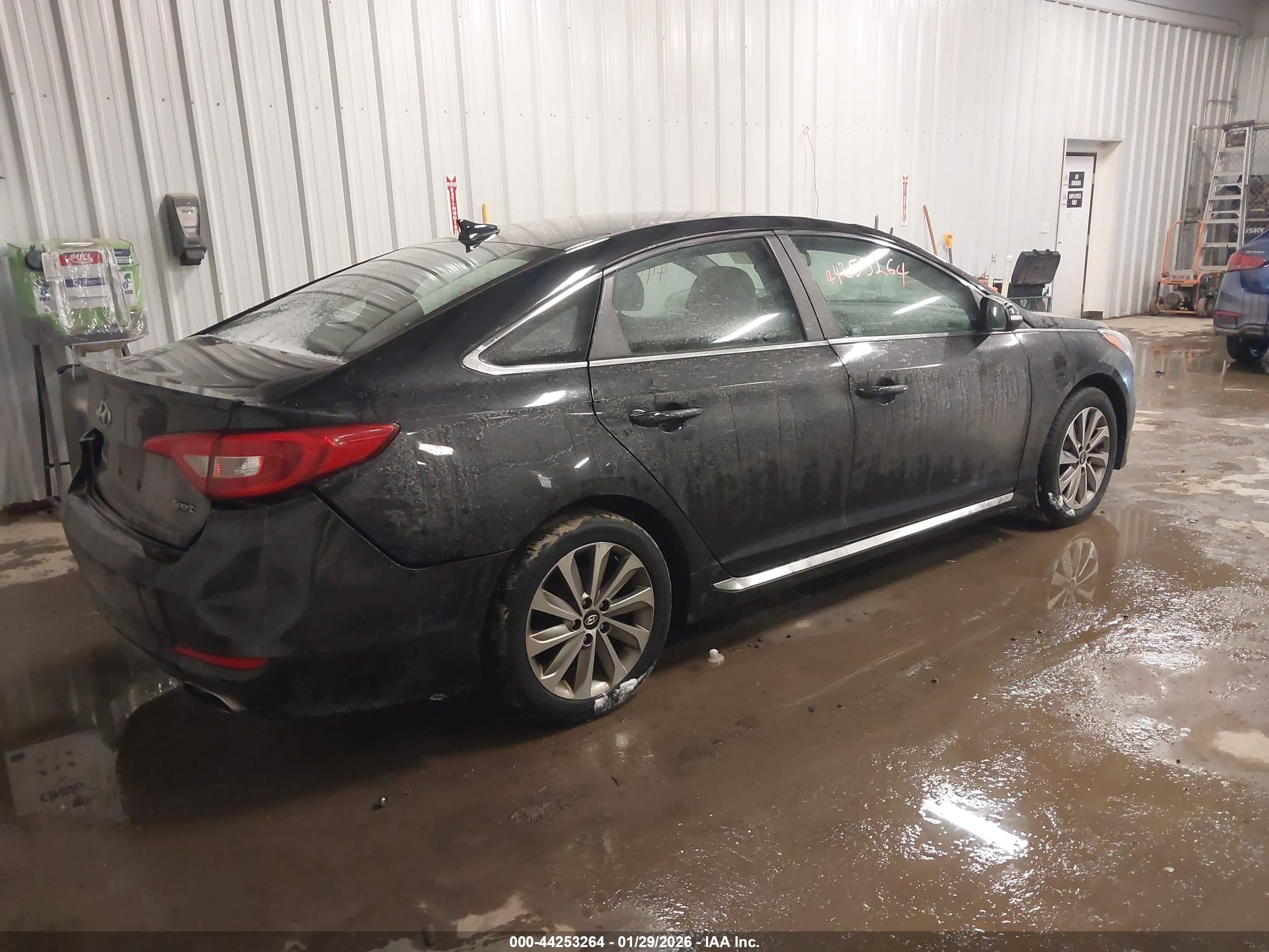 HYUNDAI SONATA image 4