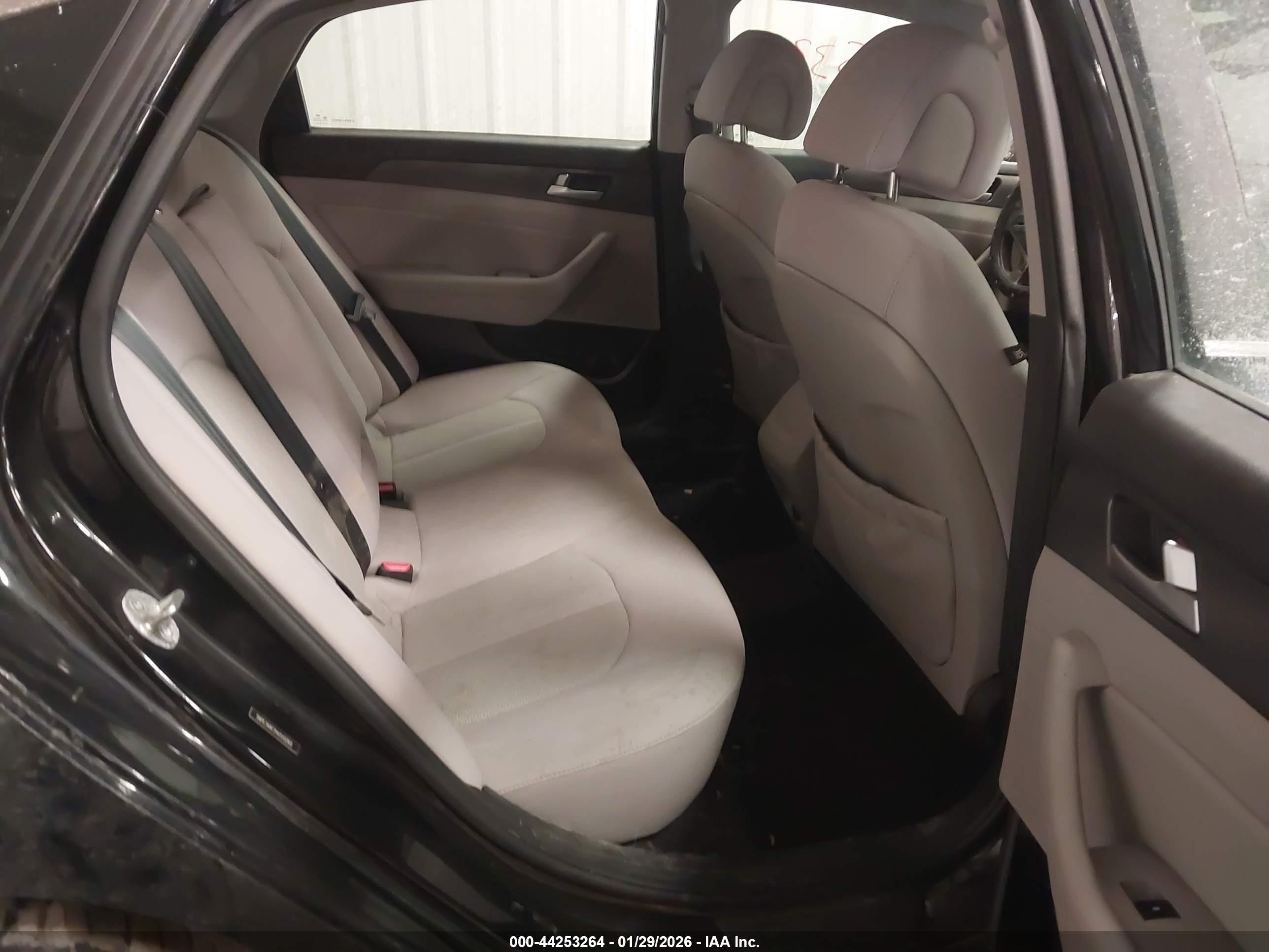 HYUNDAI SONATA image 8