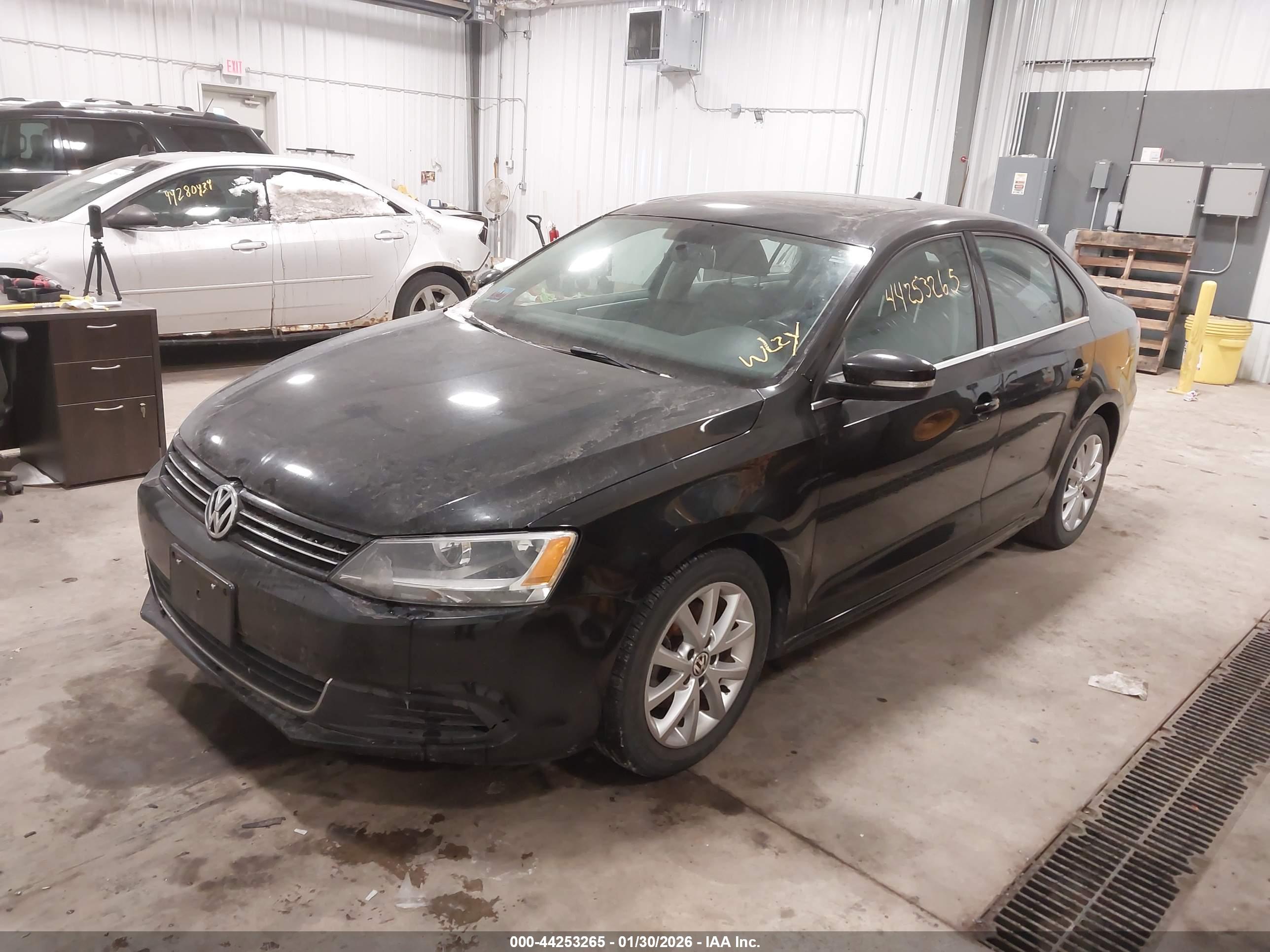 VOLKSWAGEN JETTA image 2