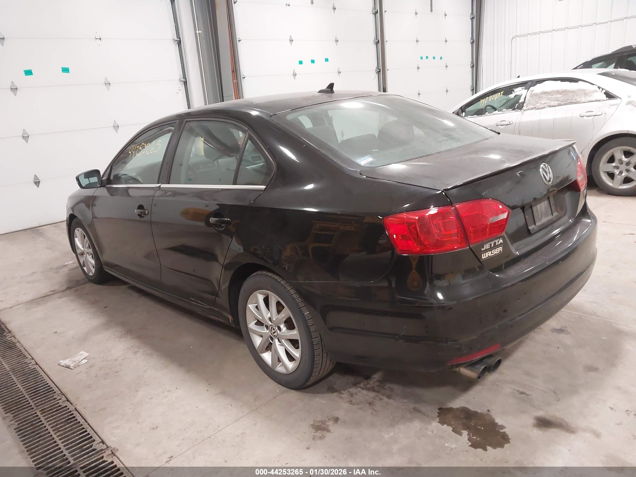VOLKSWAGEN JETTA image 3