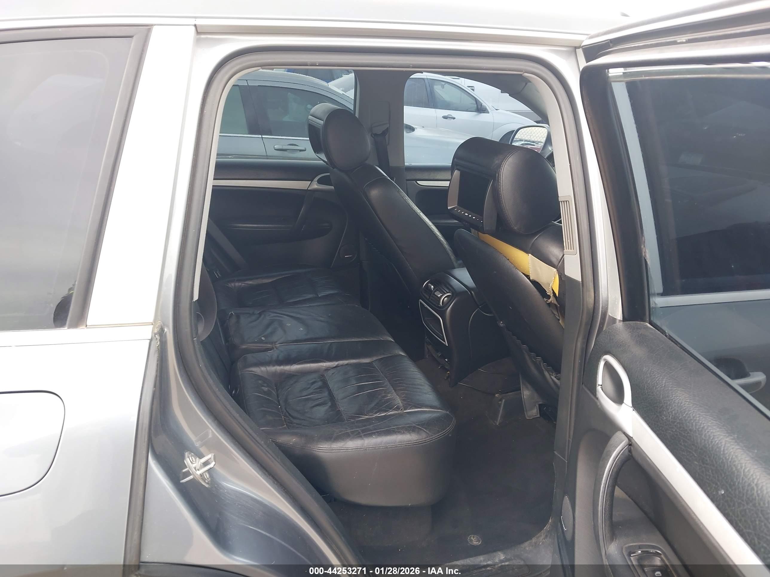PORSCHE CAYENNE image 8