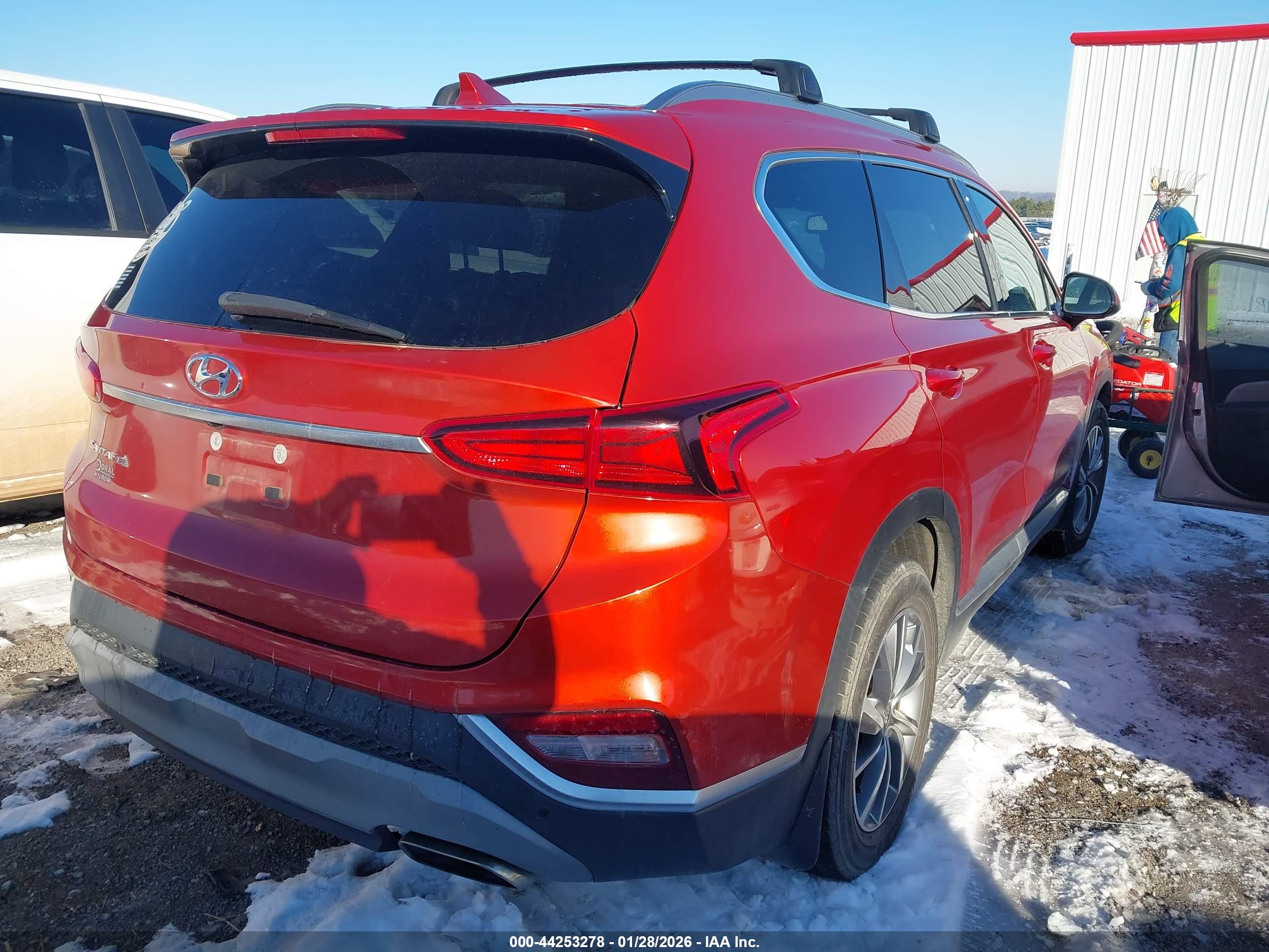 HYUNDAI SANTA image 4
