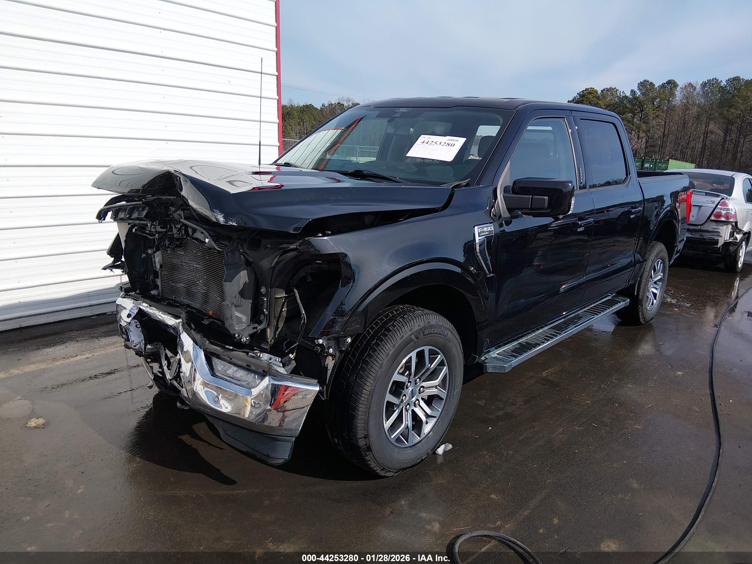 FORD F-150 image 2