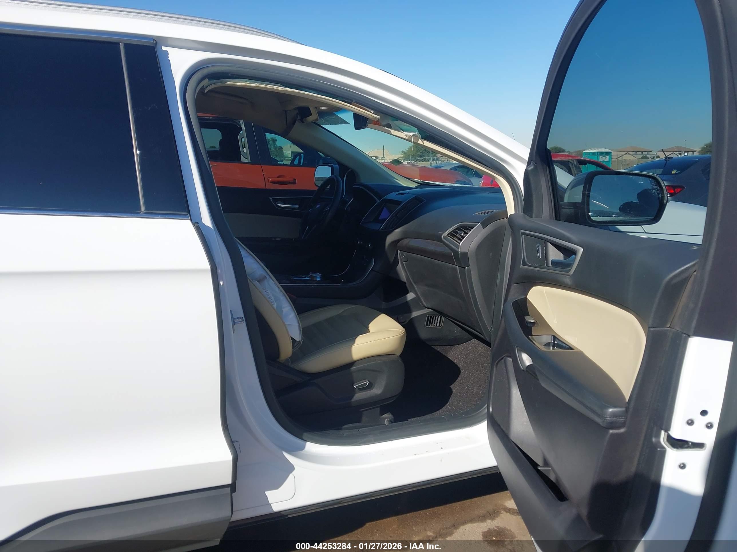 FORD EDGE image 5