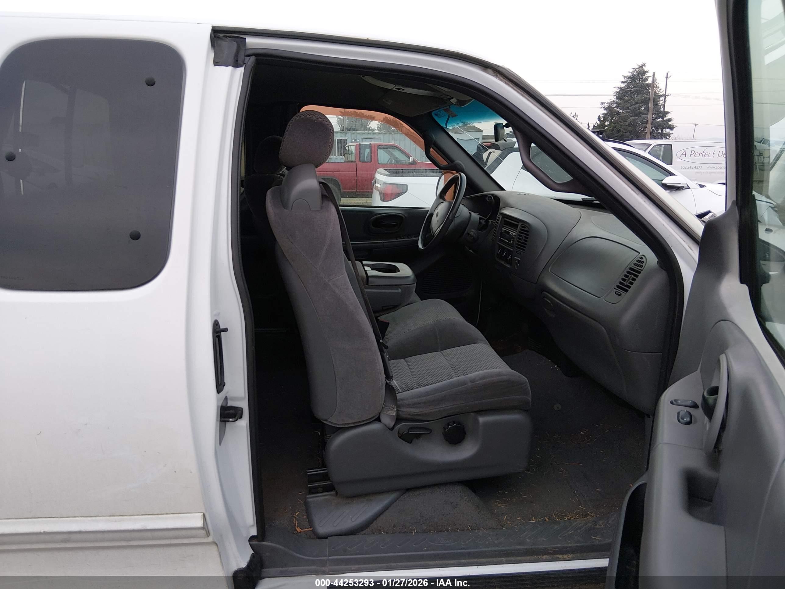 FORD F-150 image 5