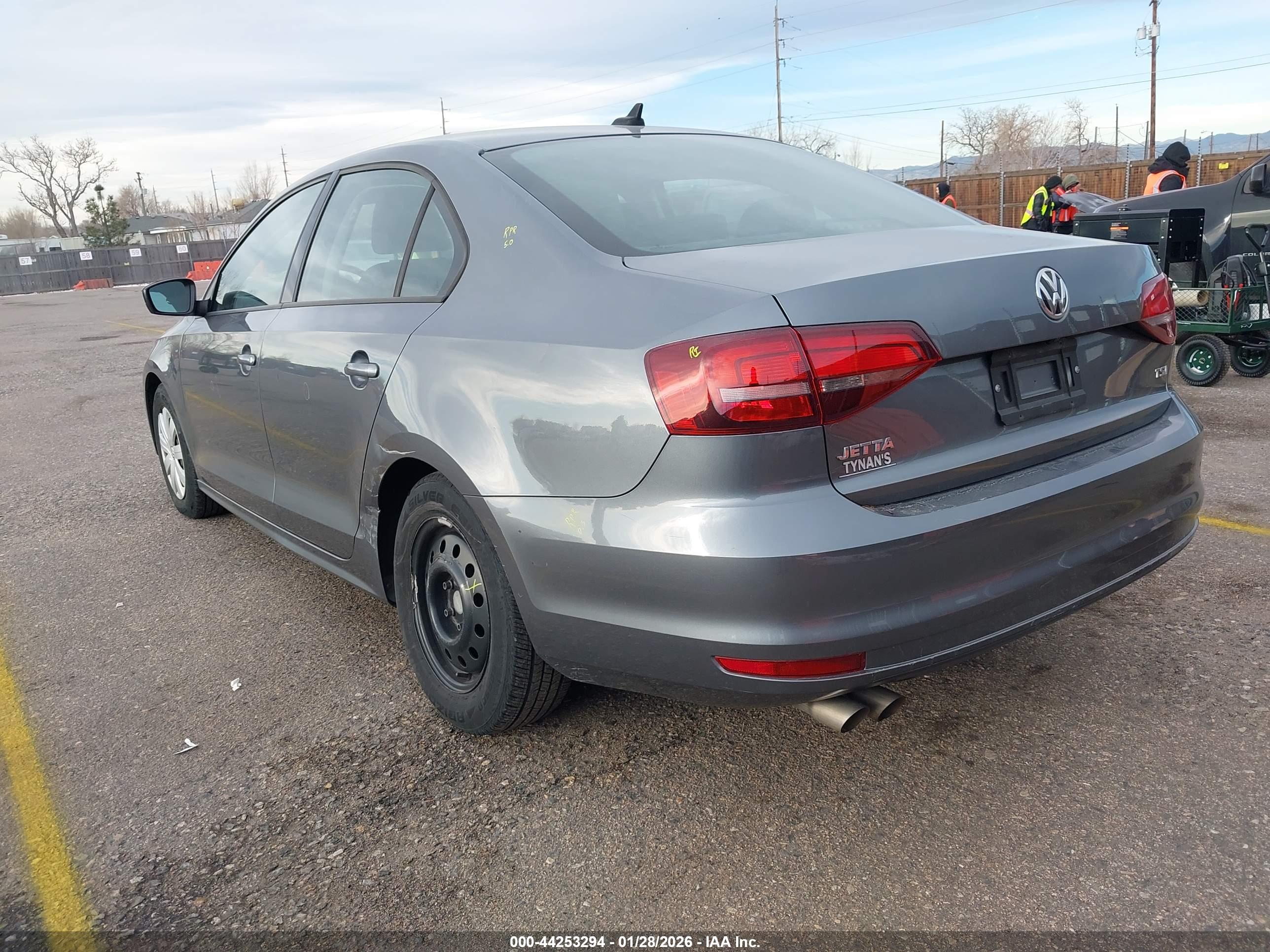 VOLKSWAGEN JETTA image 3