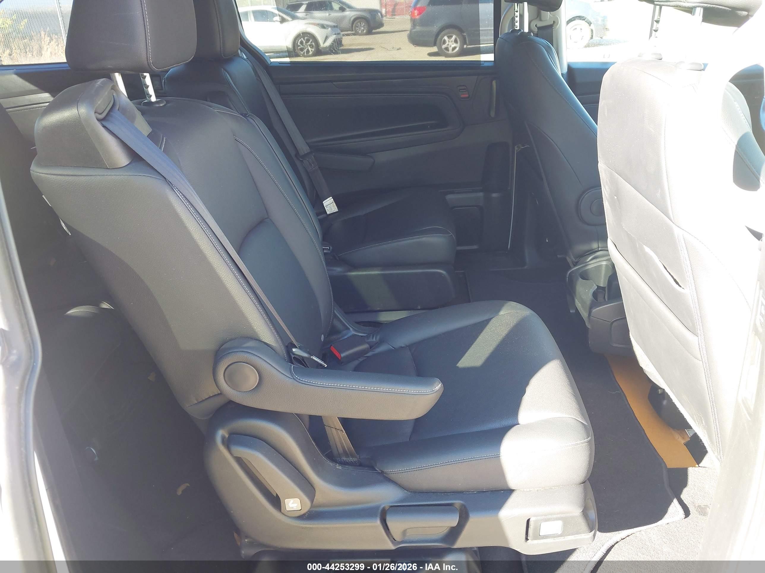 HONDA ODYSSEY image 8