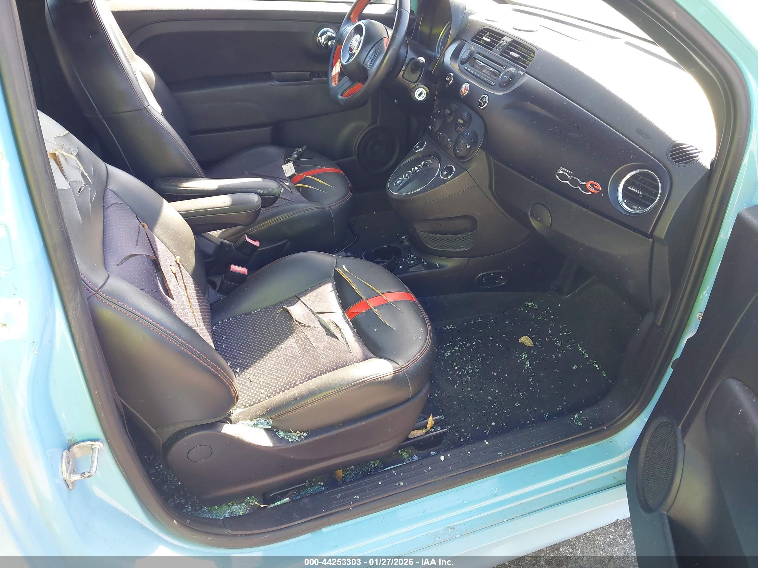FIAT 500E image 5