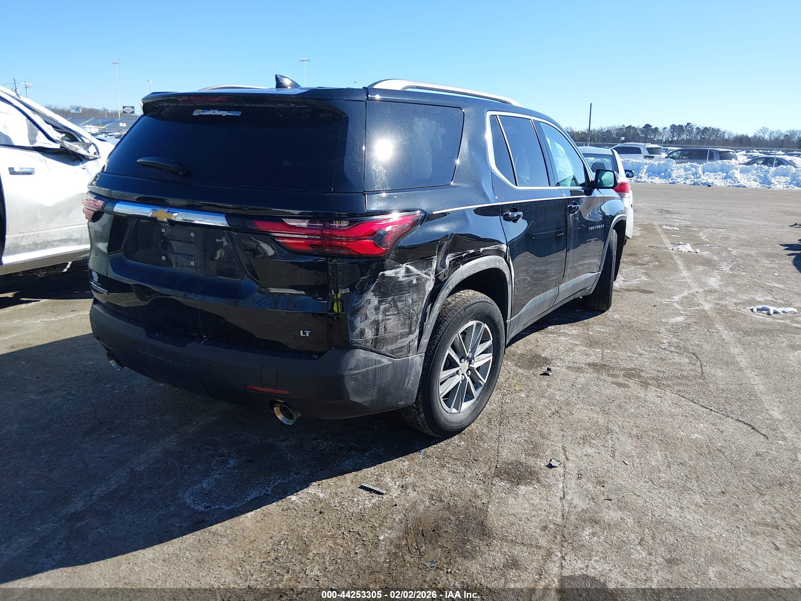 CHEVROLET TRAVERSE image 4