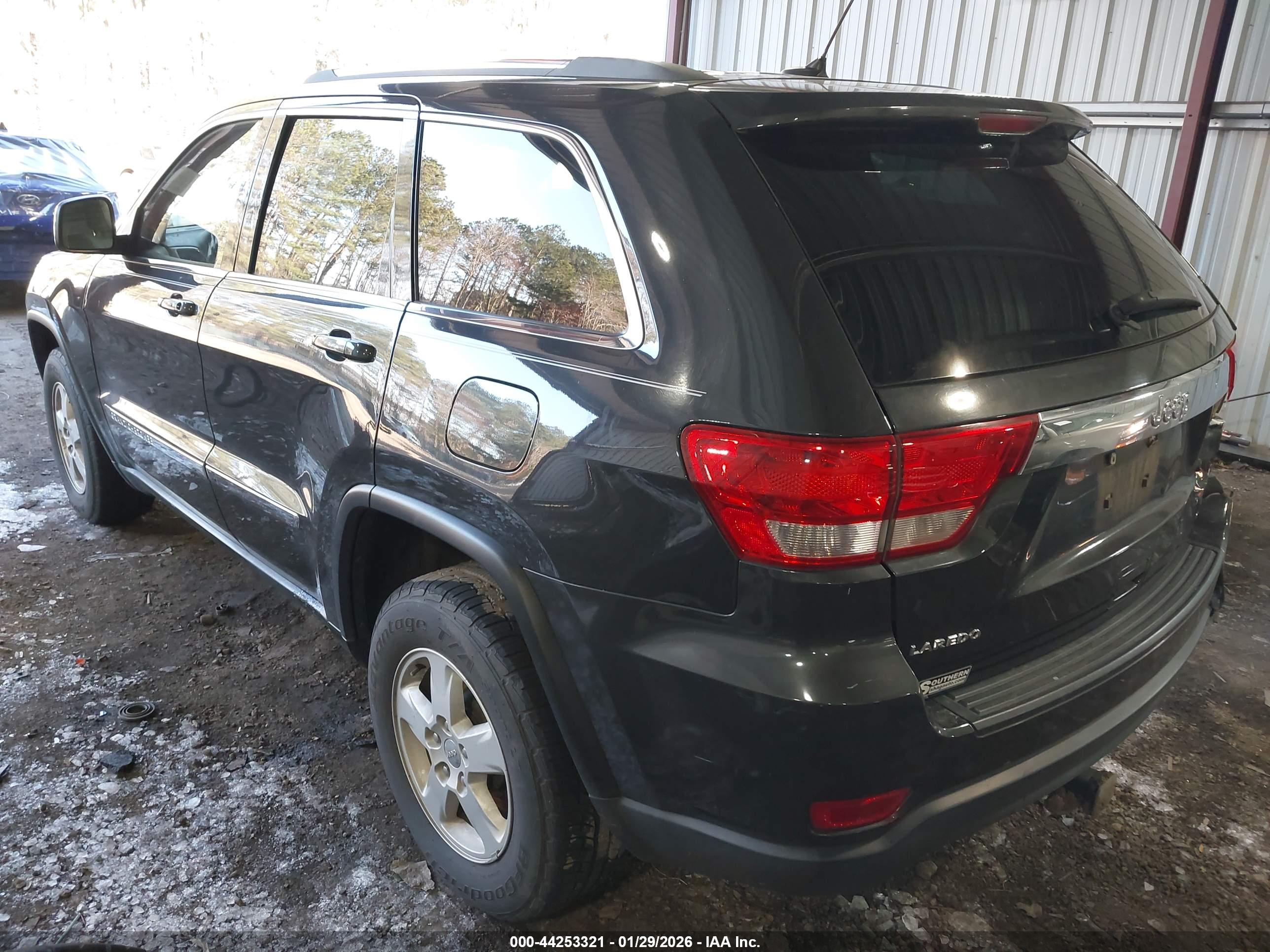 JEEP GRAND image 3