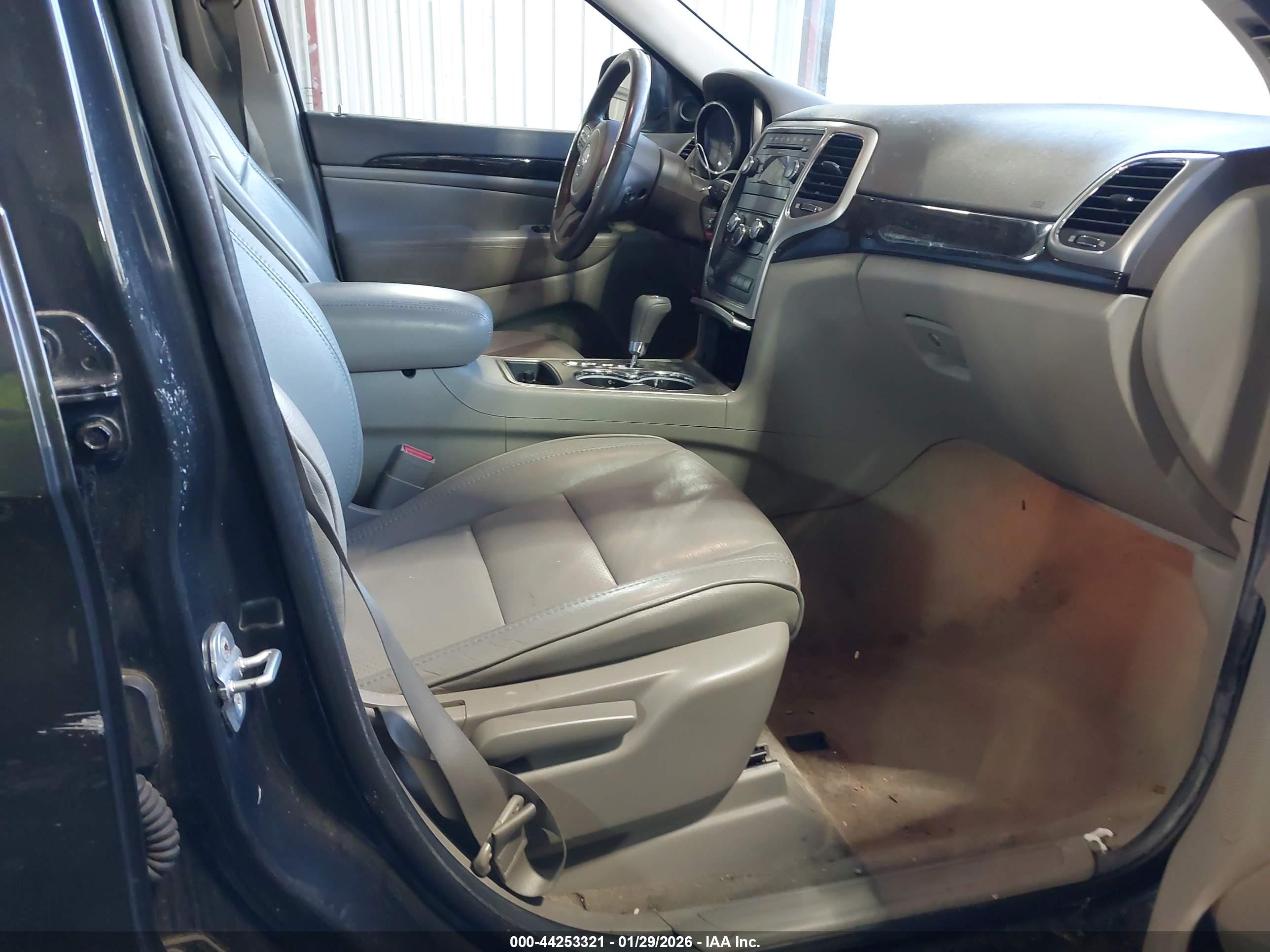 JEEP GRAND image 5