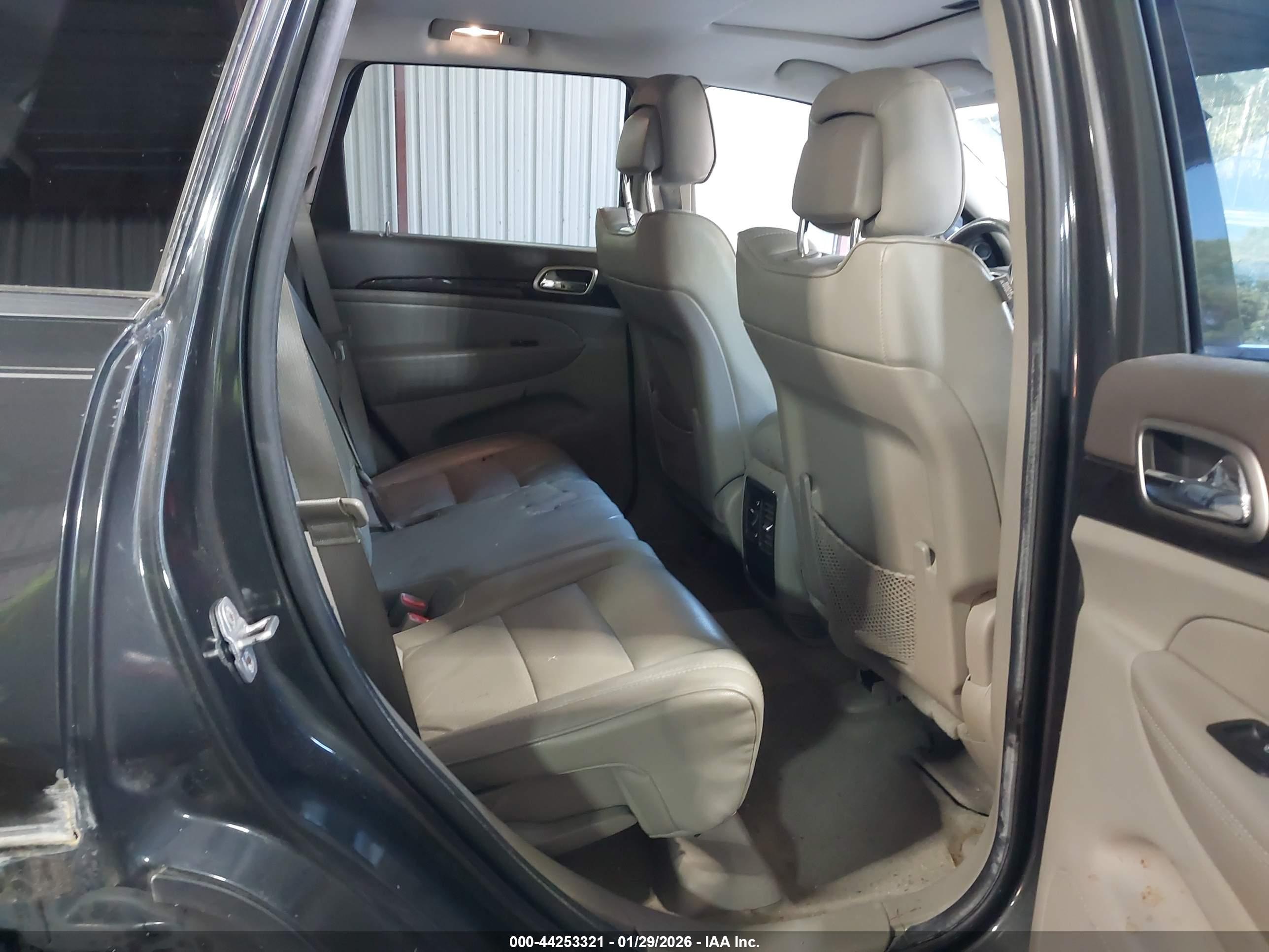 JEEP GRAND image 8