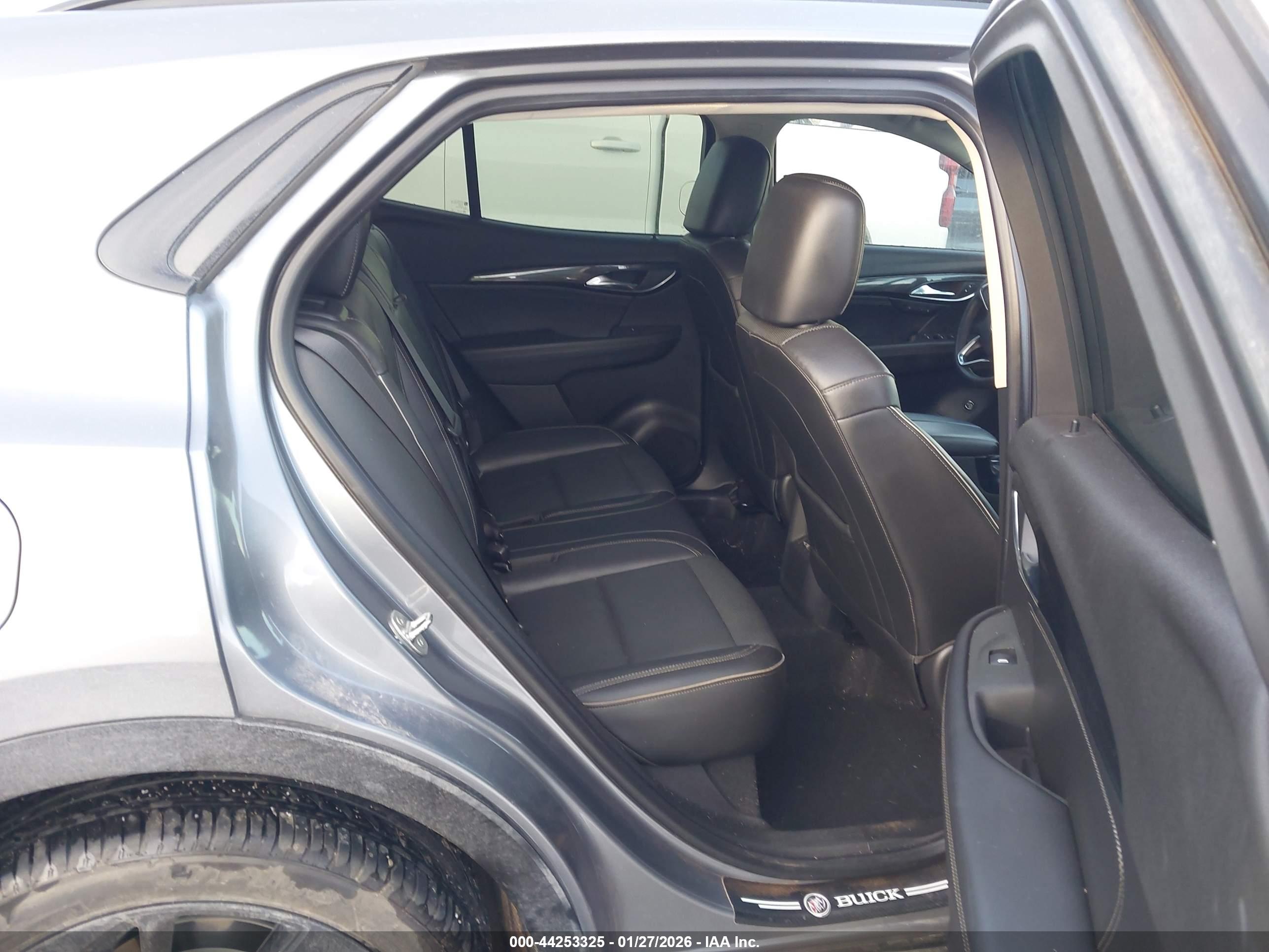 BUICK ENVISION image 8