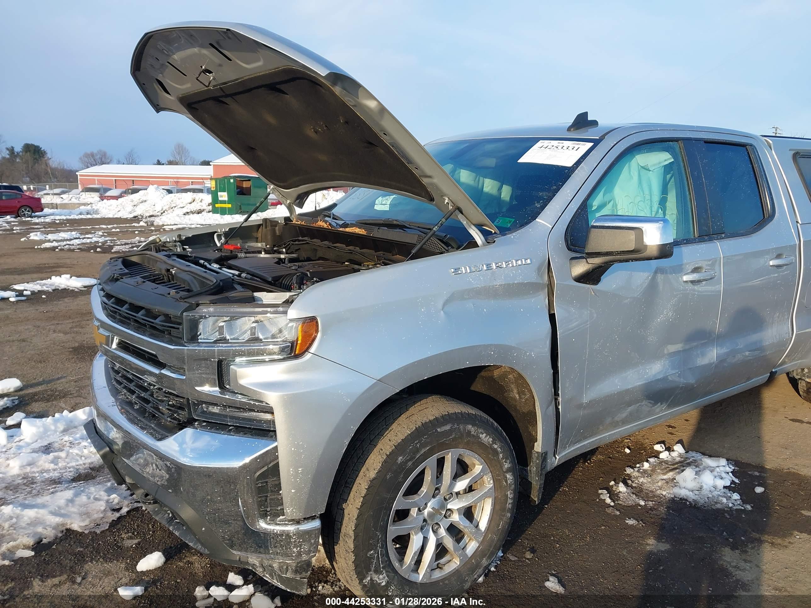 CHEVROLET SILVERADO image 6