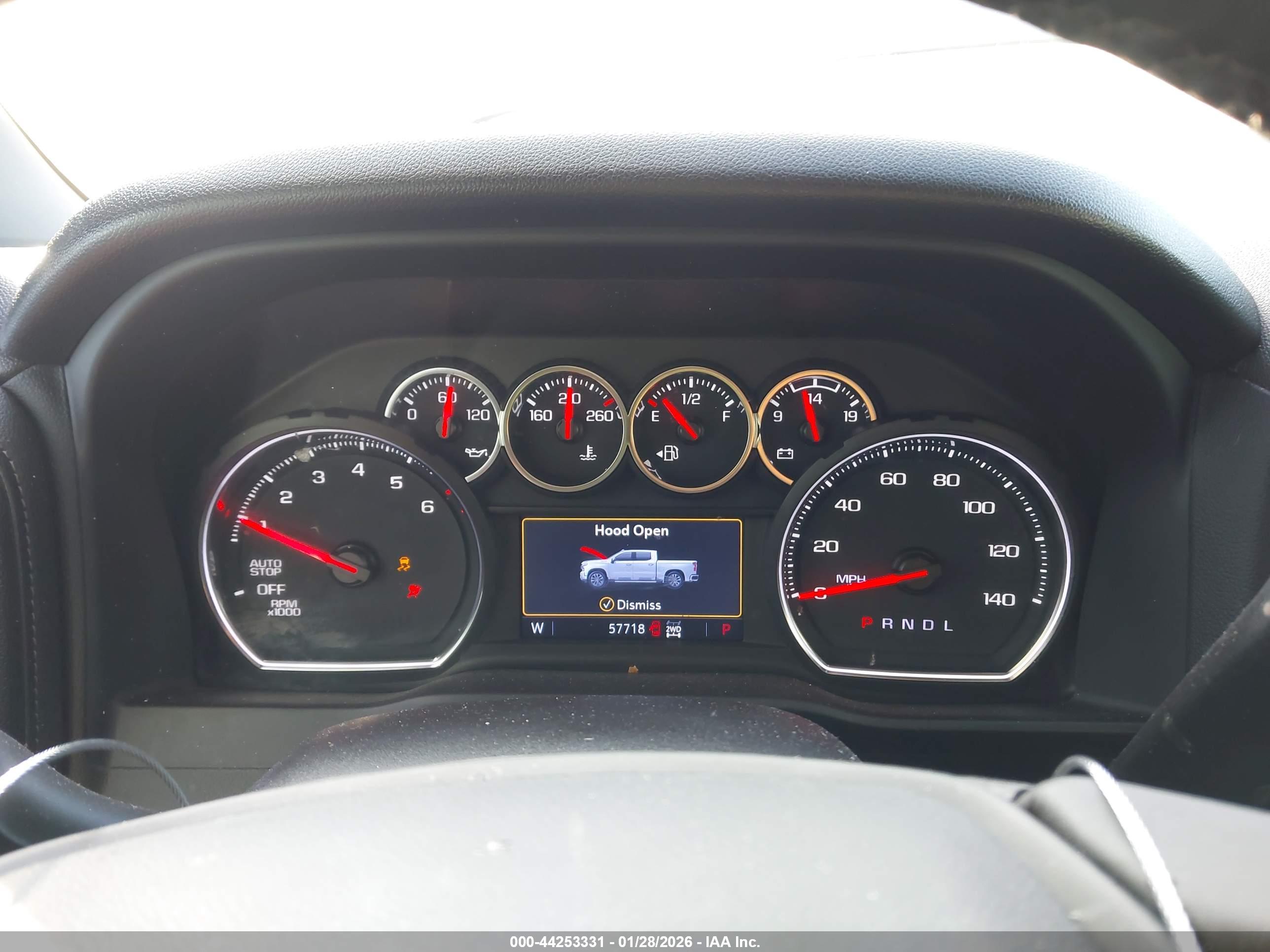 CHEVROLET SILVERADO image 7