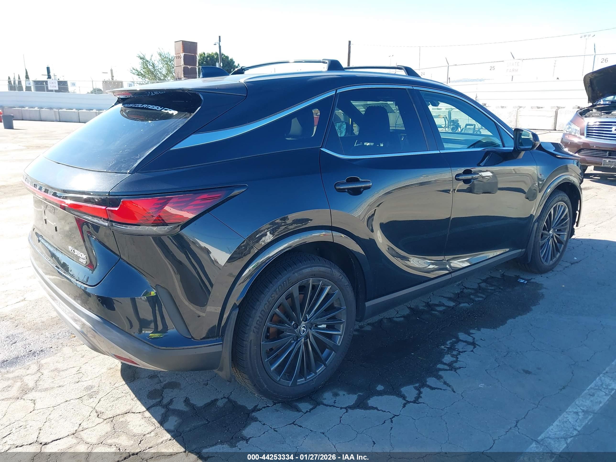 LEXUS RX image 4