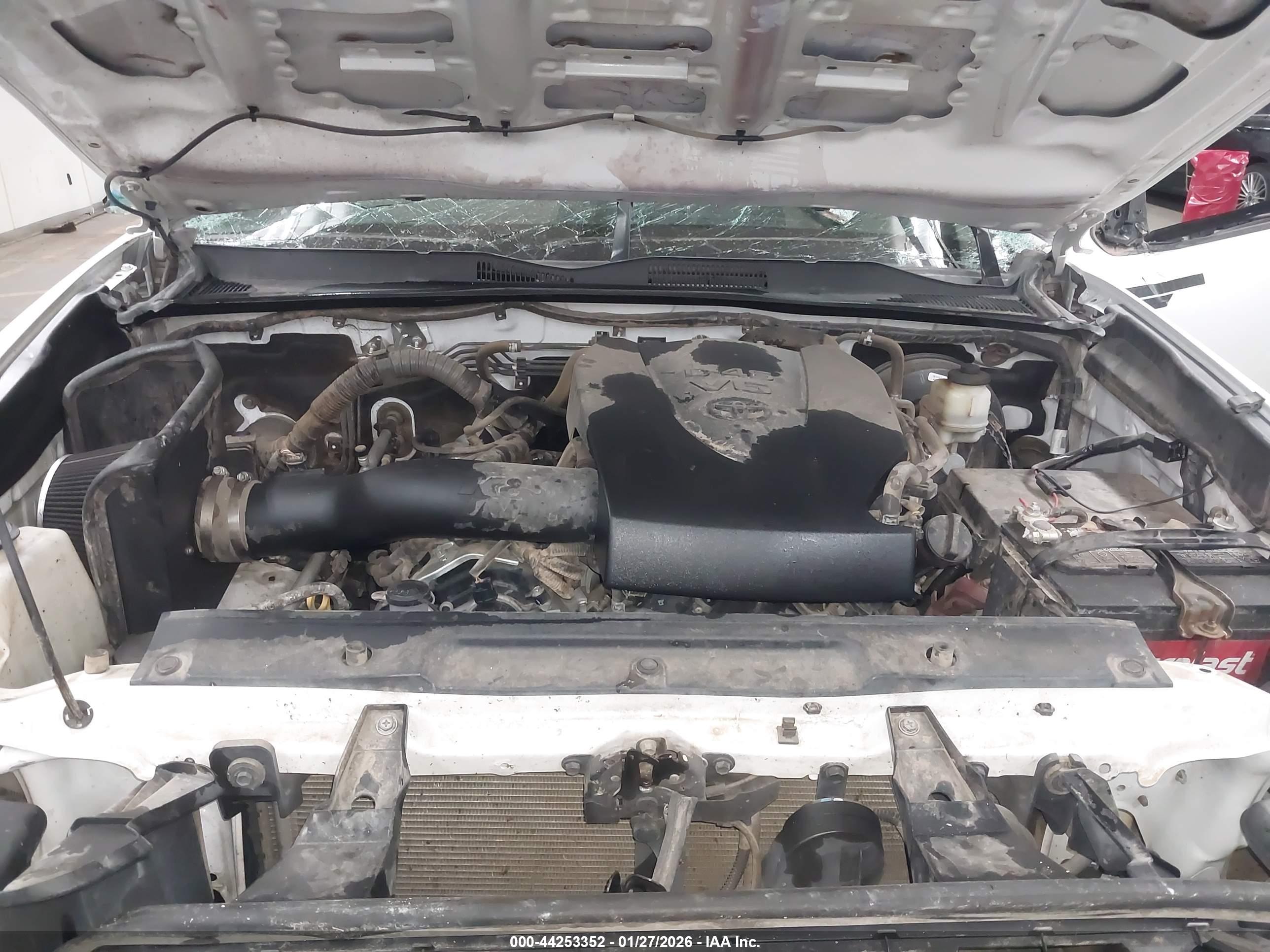 TOYOTA TACOMA image 10