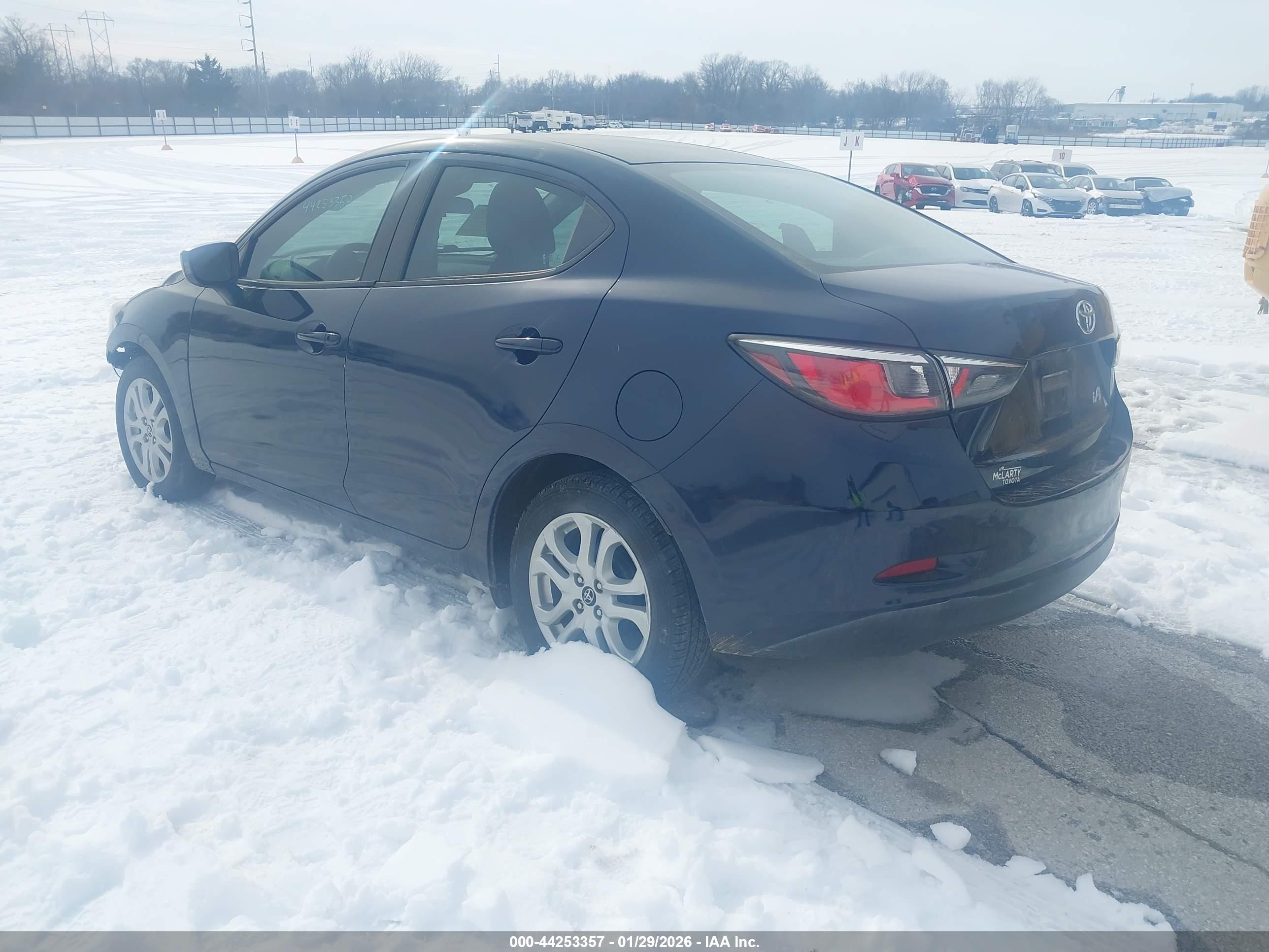 TOYOTA YARIS image 3