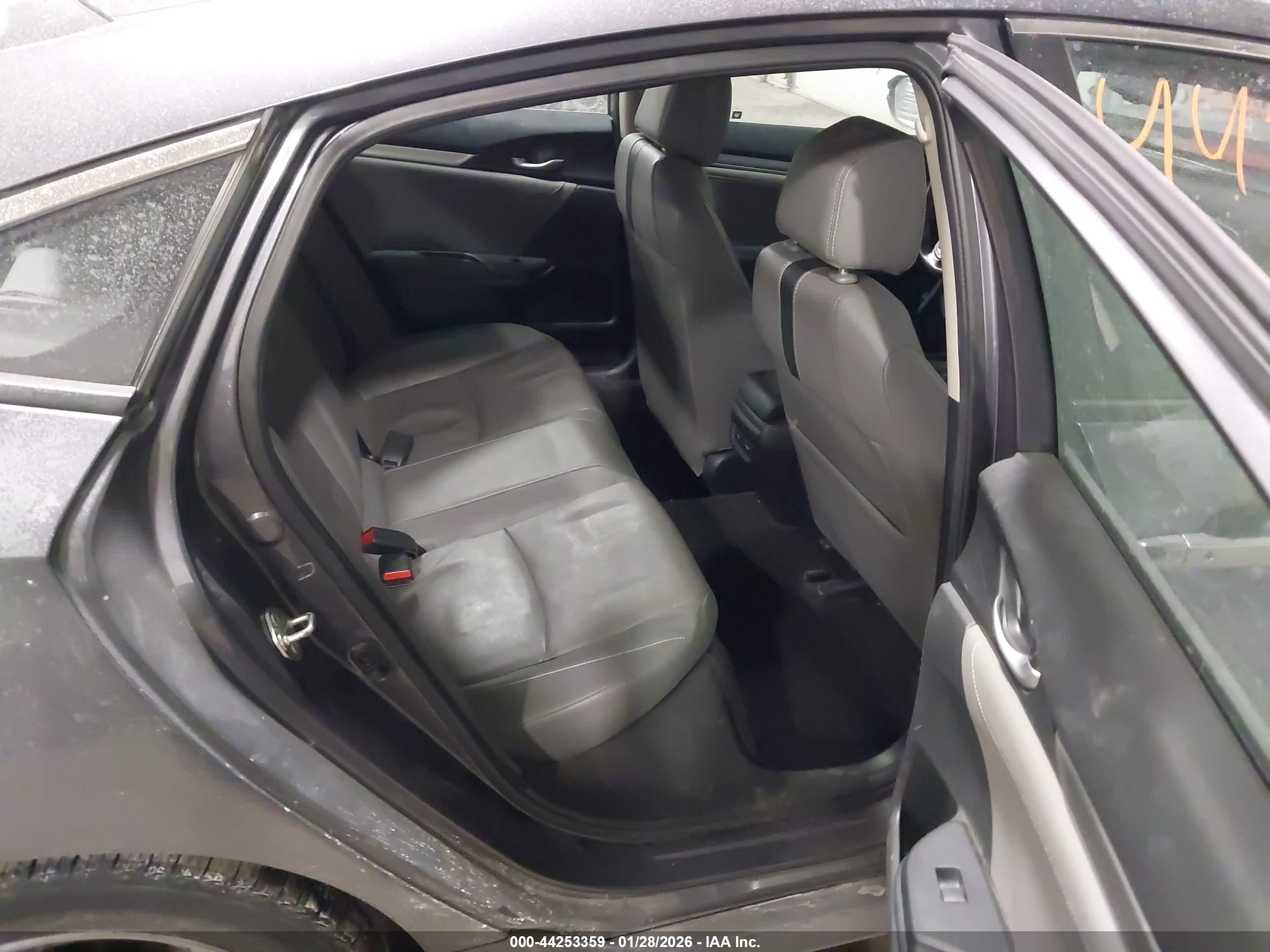 HONDA CIVIC image 8