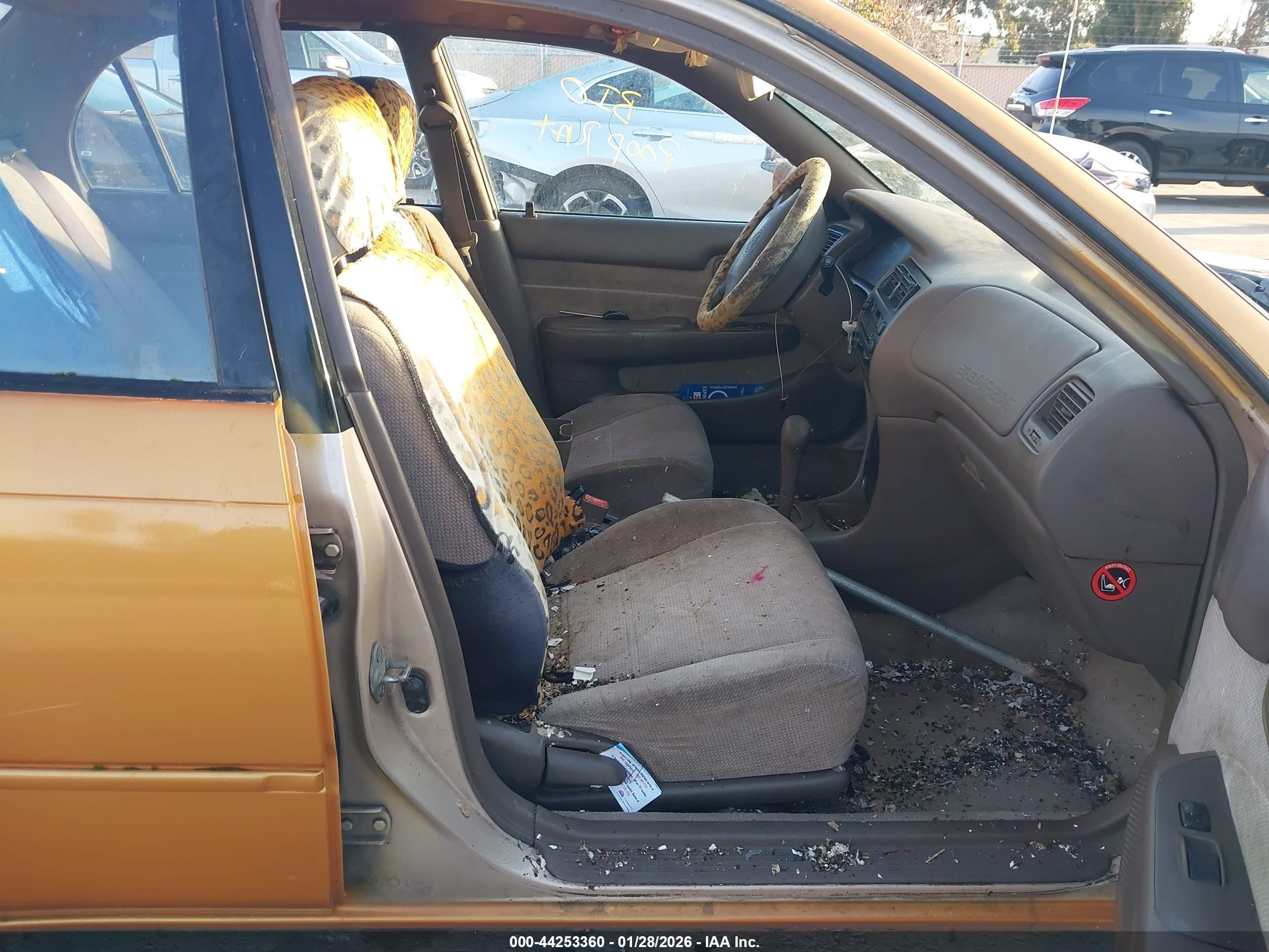 TOYOTA COROLLA image 5