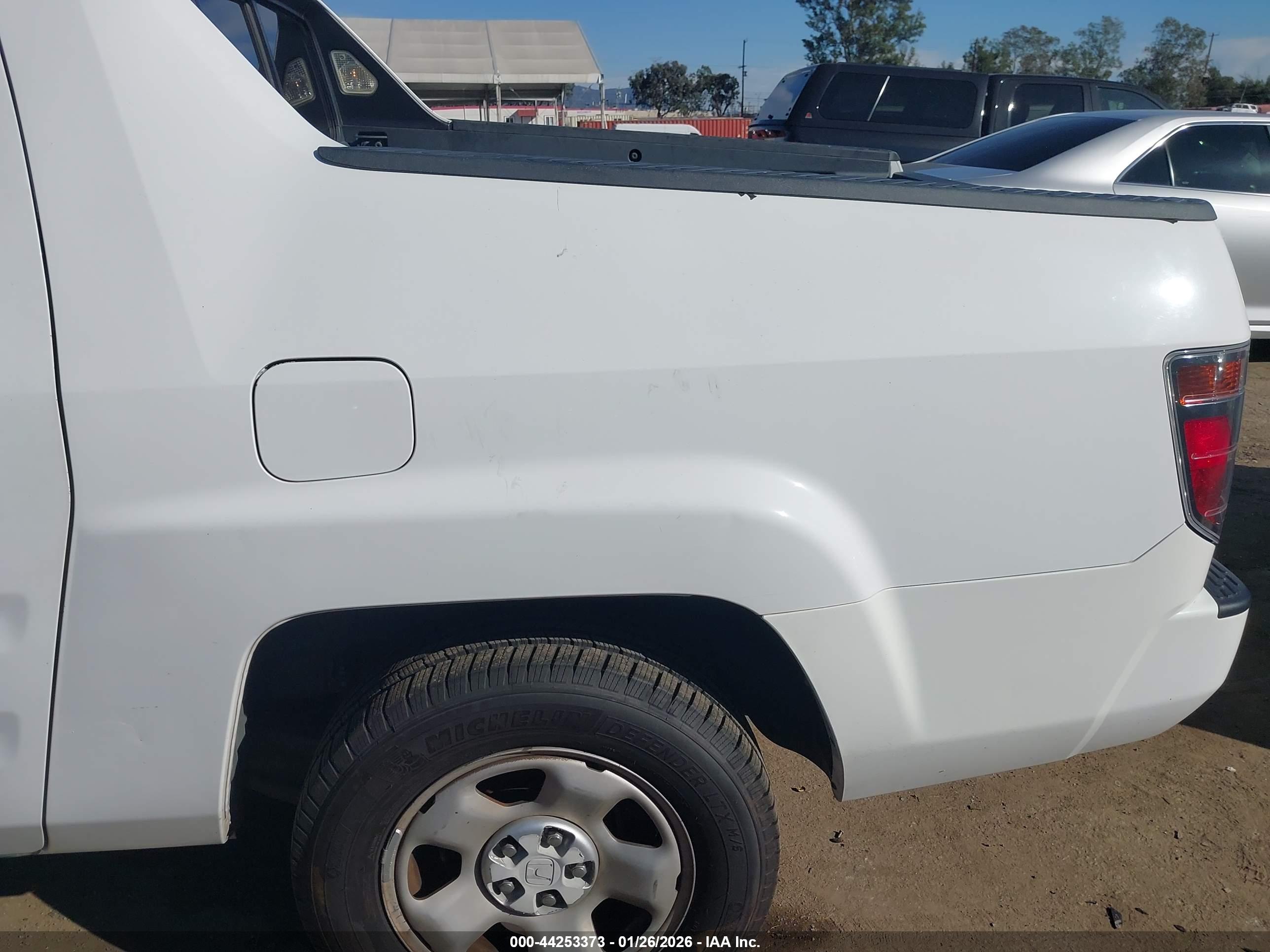 HONDA RIDGELINE image 6